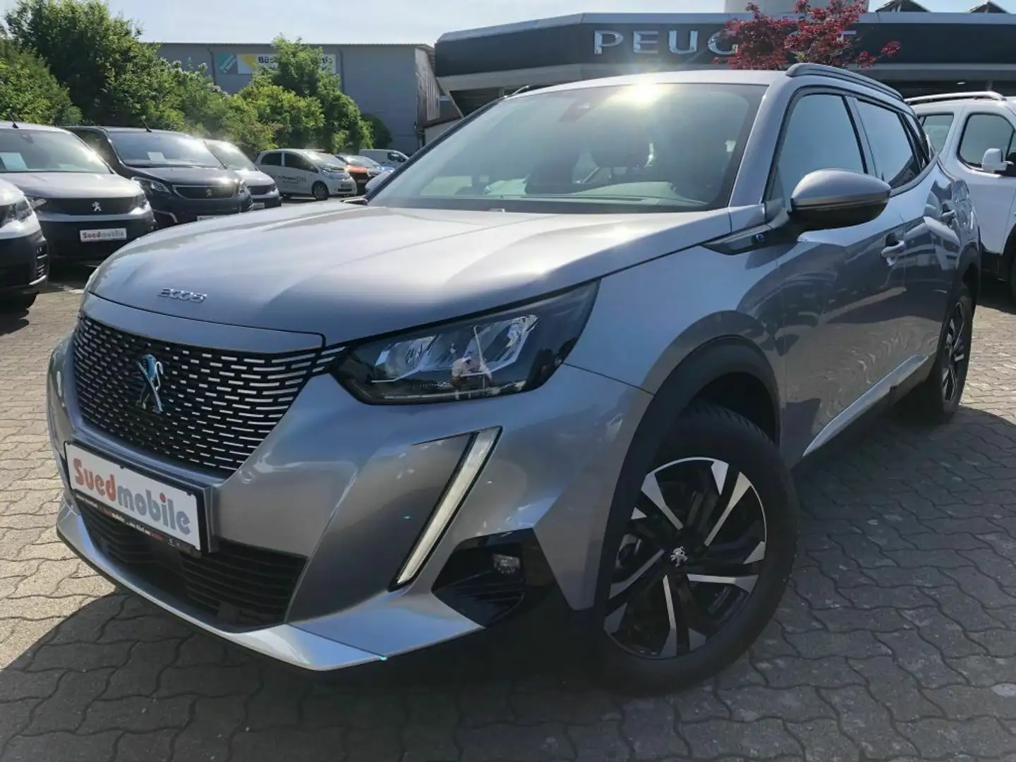 Peugeot 2008 Elektro Allure Pack Silber - 1