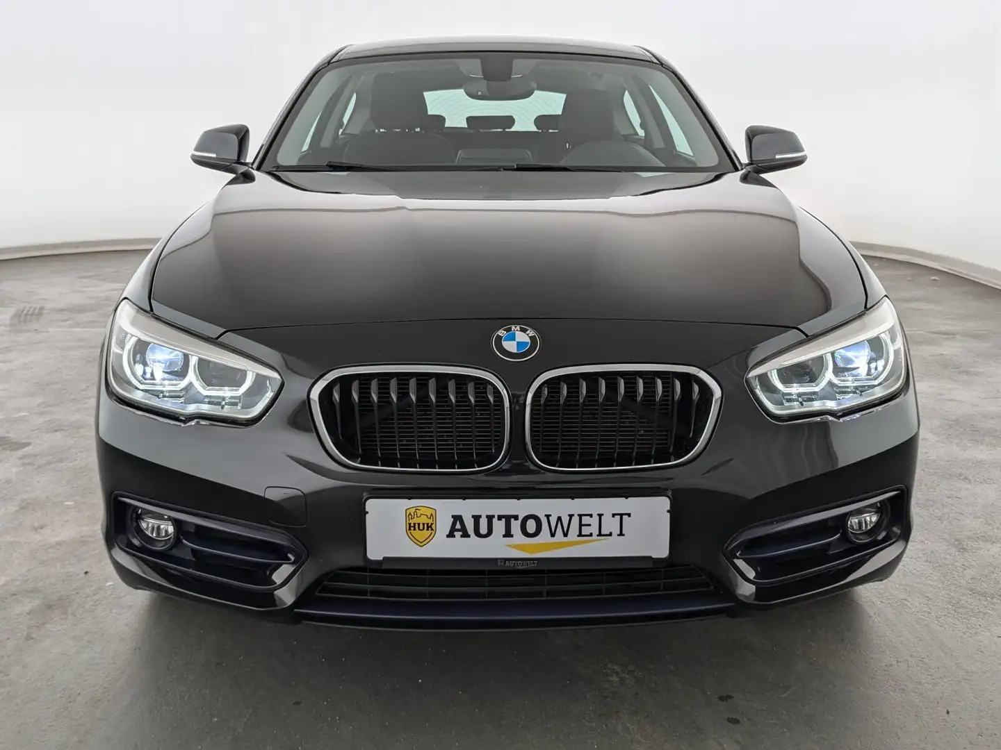 BMW 118 118d Sport Line LED+BLUETOOTH+SHZ+PDC+ALLWETTER+ Schwarz - 2