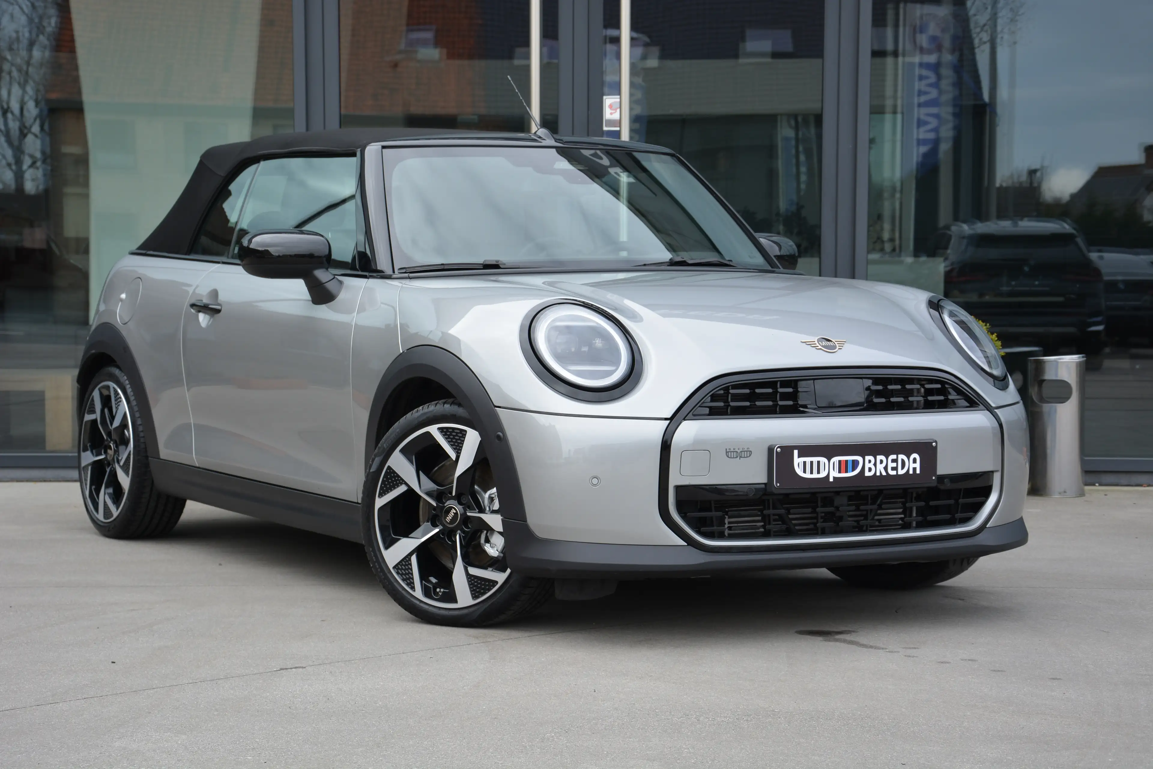 MINI Cooper C Cabrio HUD/Comfort Access/Leder/Stuurverwarming/Alu 18"
