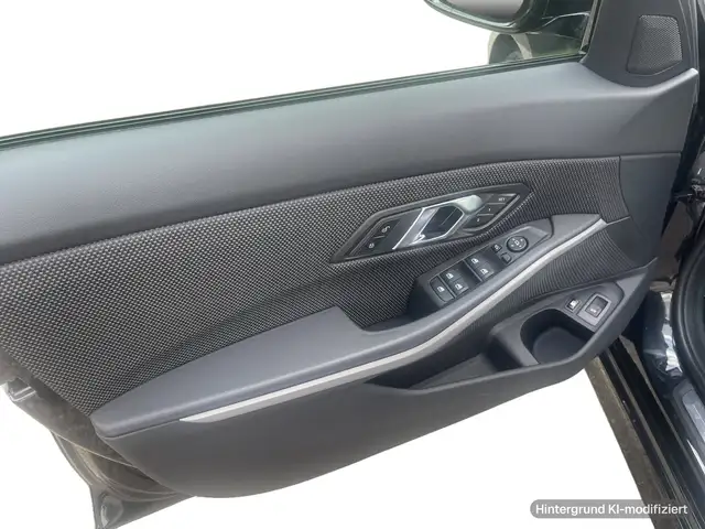 BMW 3 Series view 14