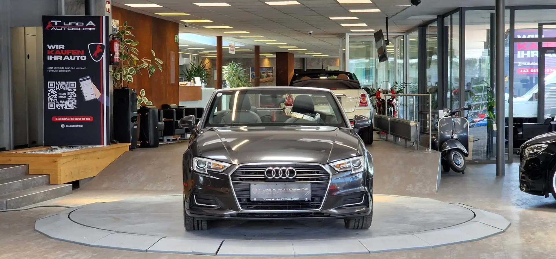 Audi A3 1.4 TSI Cabrio *Navi*Ambiente*Leder*18Zoll* Schwarz - 2