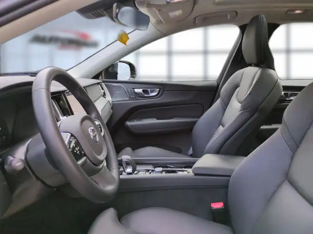 Volvo XC60 view 13