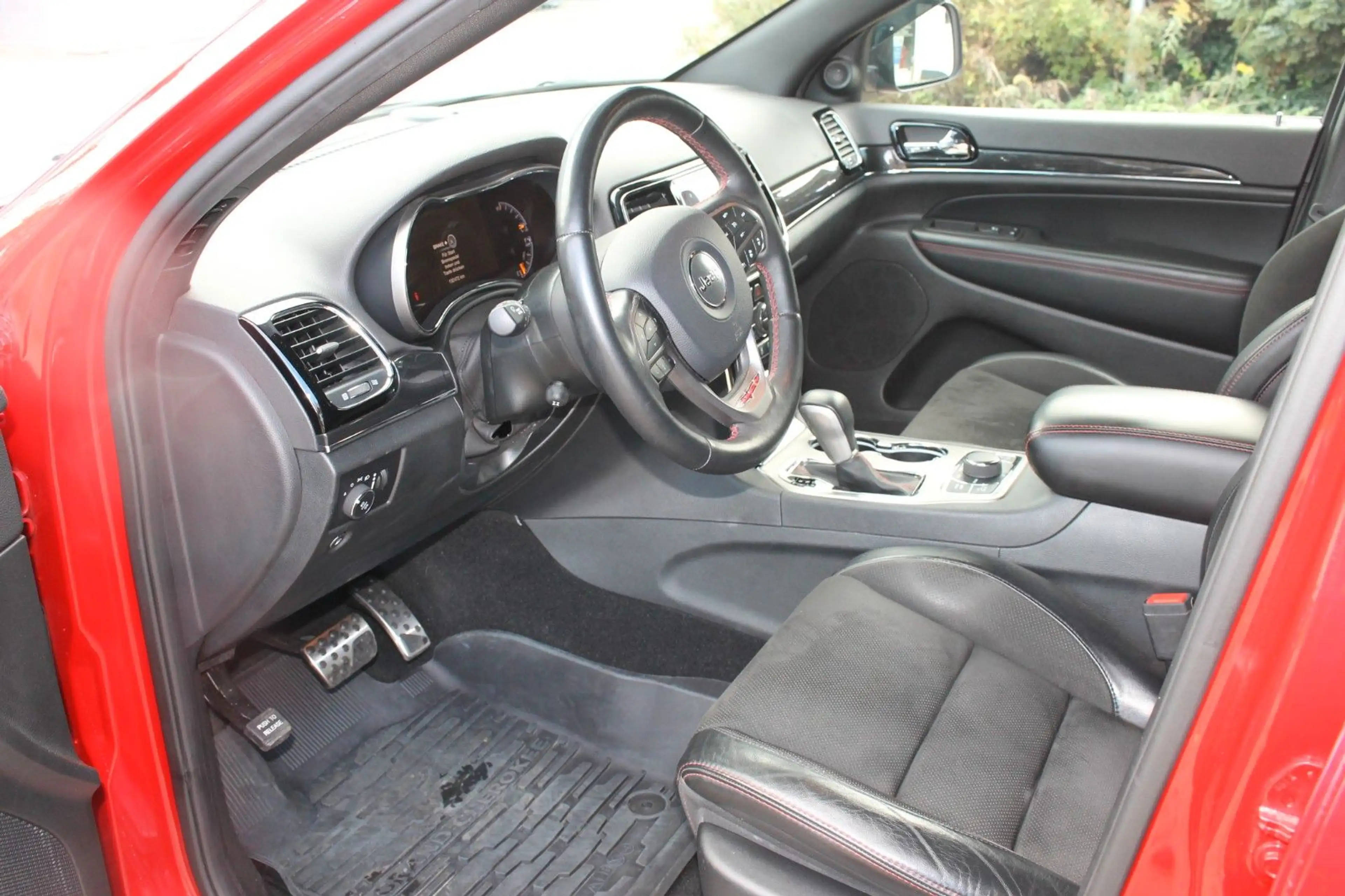 Jeep Grand Cherokee 3.0 CRD Trailhawk Luftfahrwerk — photo 8