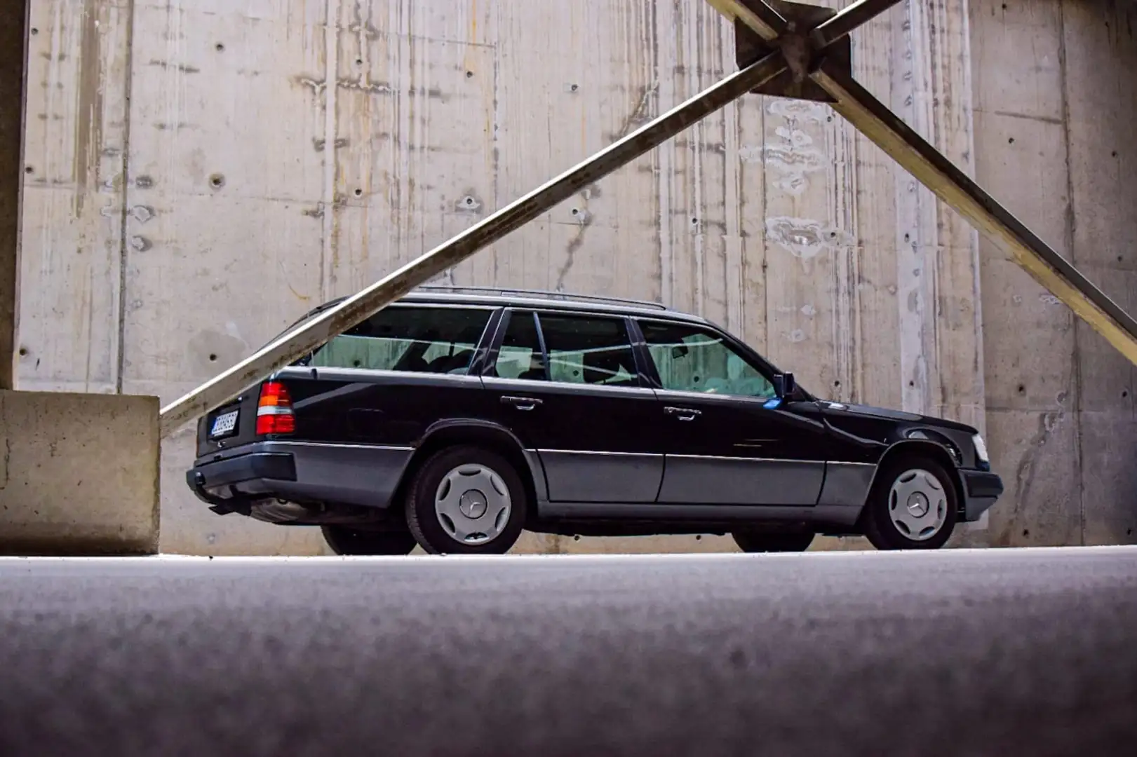 Mercedes-Benz E 280 TE - 1