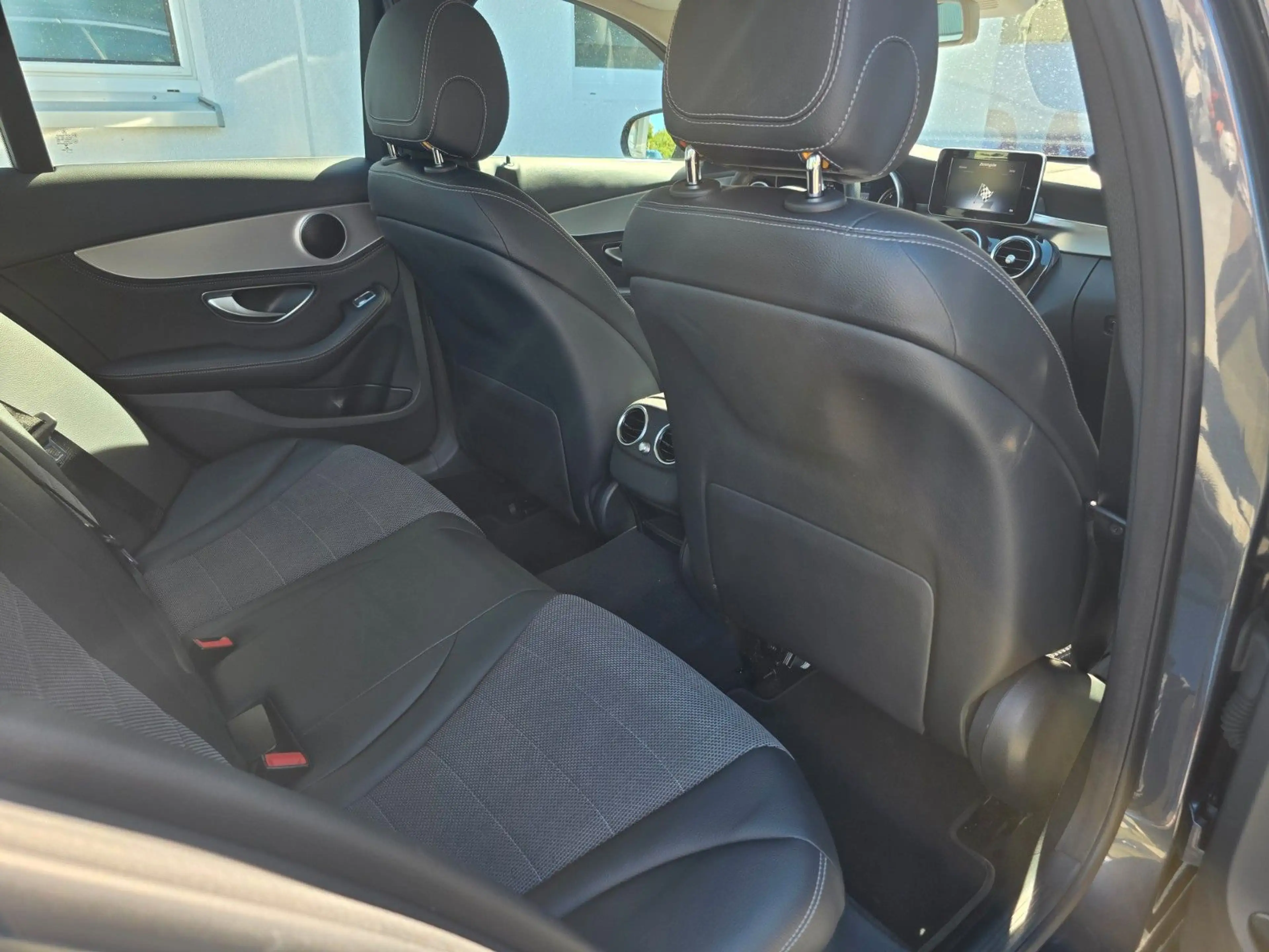 Mercedes-Benz C 220 C Limousine *Ambiente*SHZ*Klimaautomatik — photo 31
