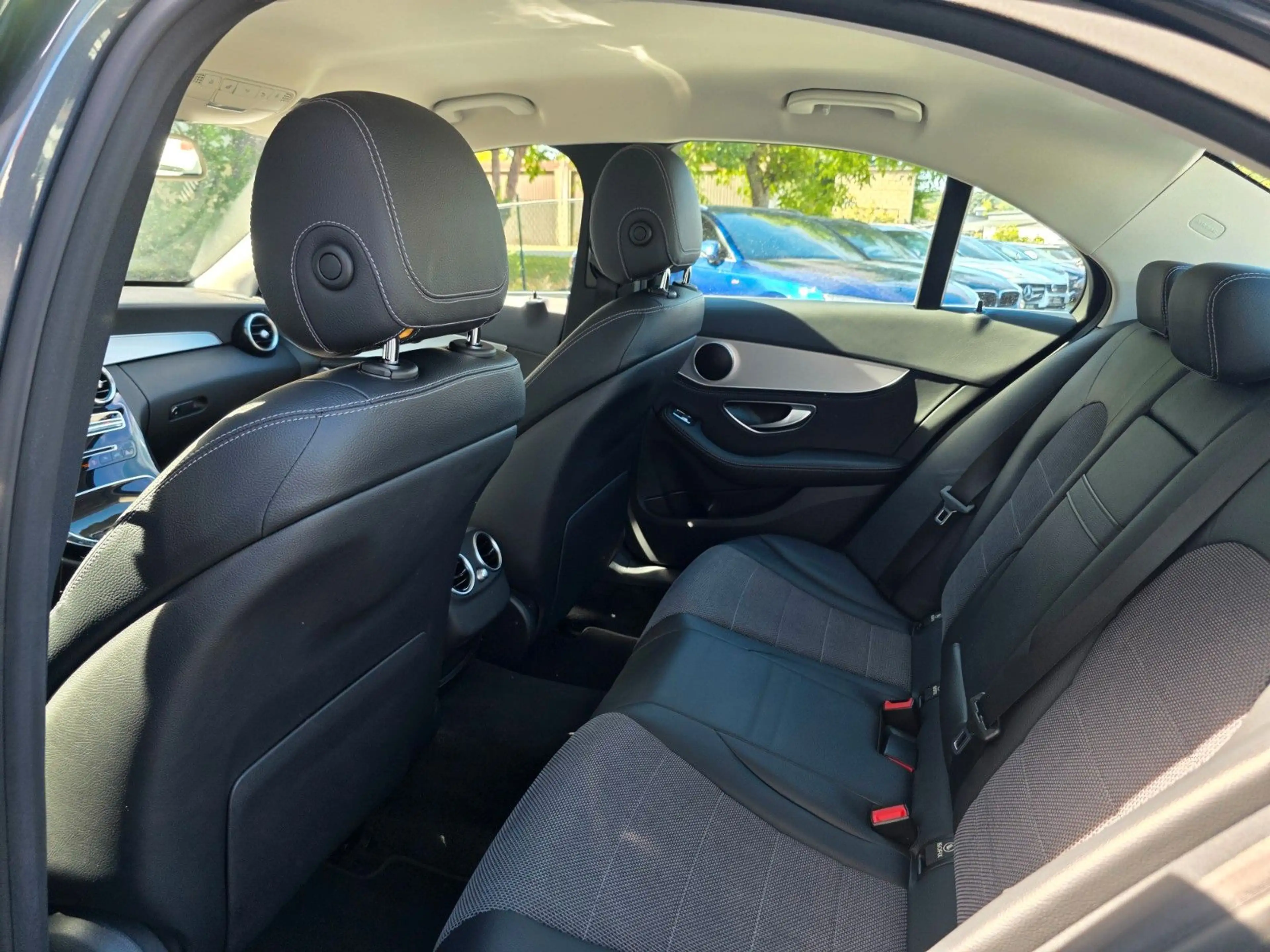 Mercedes-Benz C 220 C Limousine *Ambiente*SHZ*Klimaautomatik — photo 35