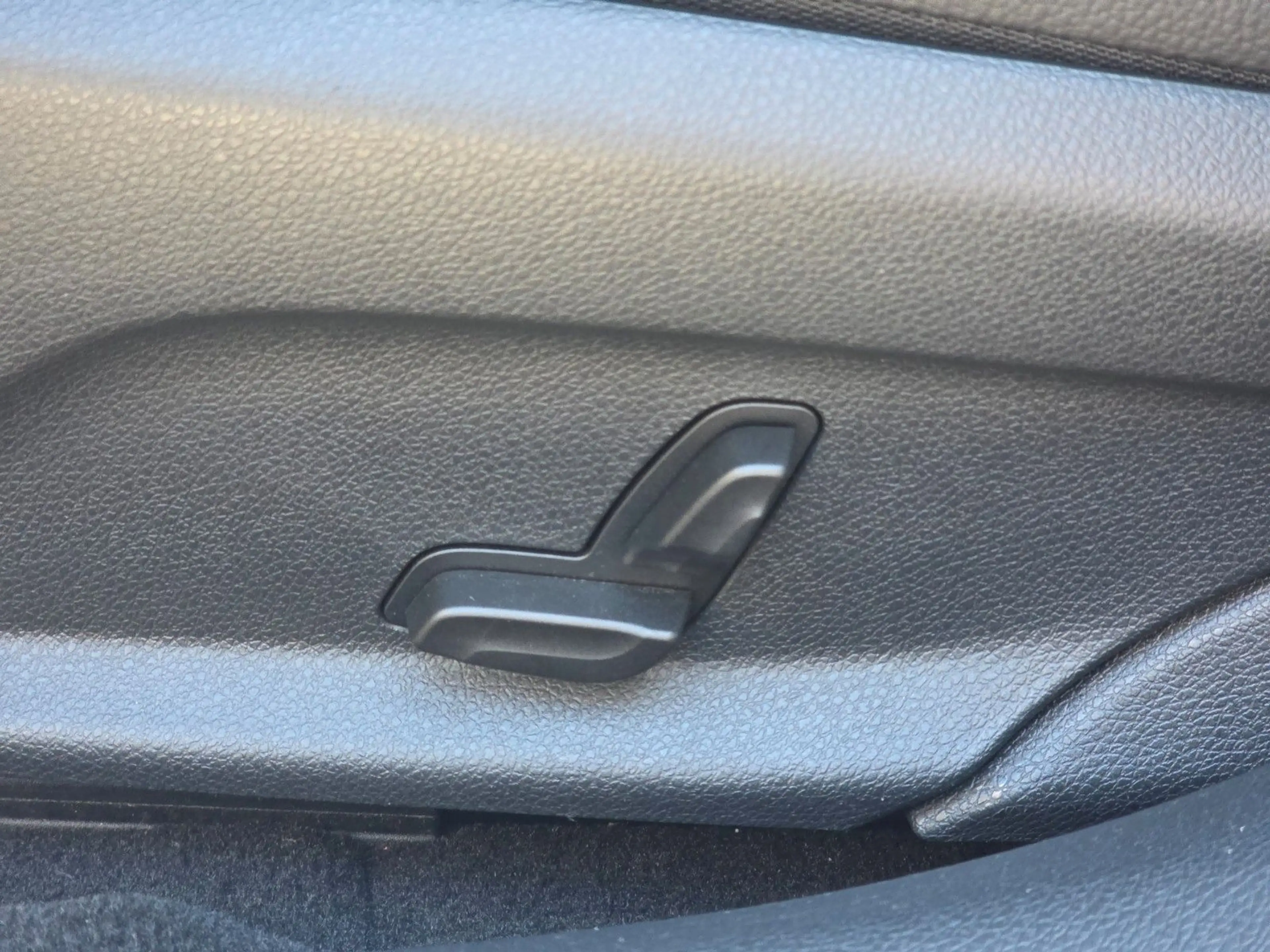 Mercedes-Benz C 220 C Limousine *Ambiente*SHZ*Klimaautomatik — photo 23