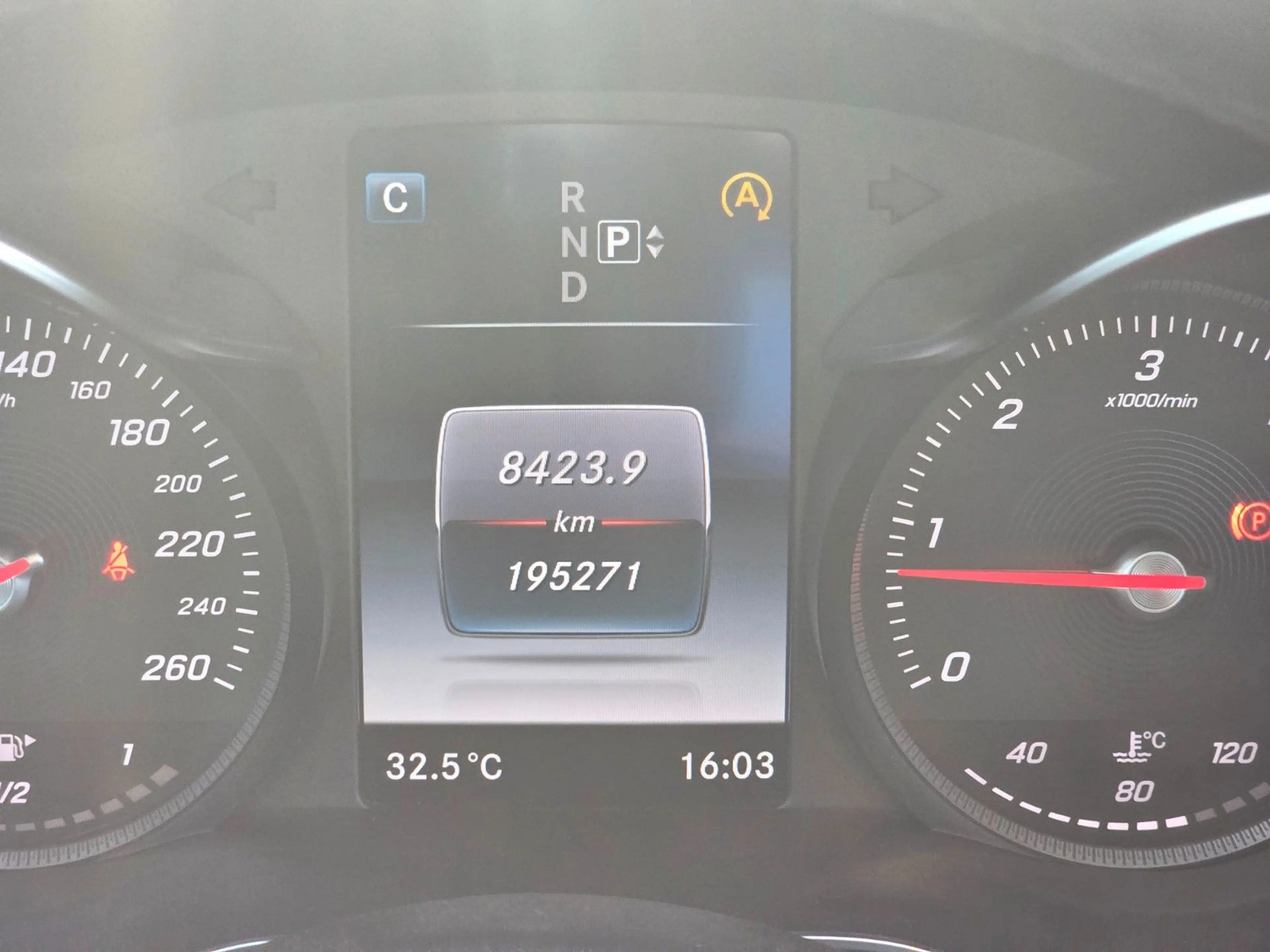 Mercedes-Benz C 220 C Limousine *Ambiente*SHZ*Klimaautomatik — photo 41