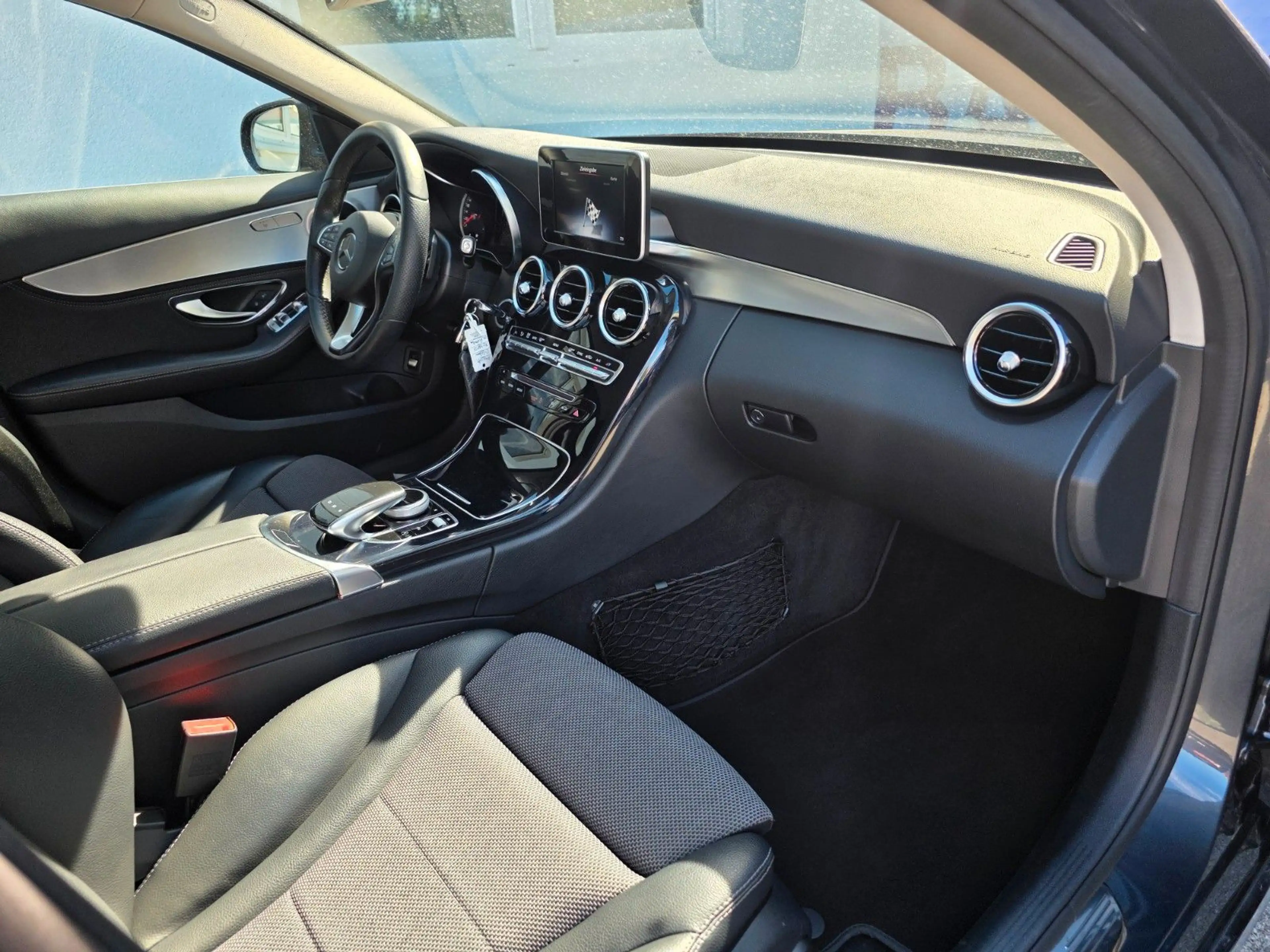 Mercedes-Benz C 220 C Limousine *Ambiente*SHZ*Klimaautomatik — photo 27