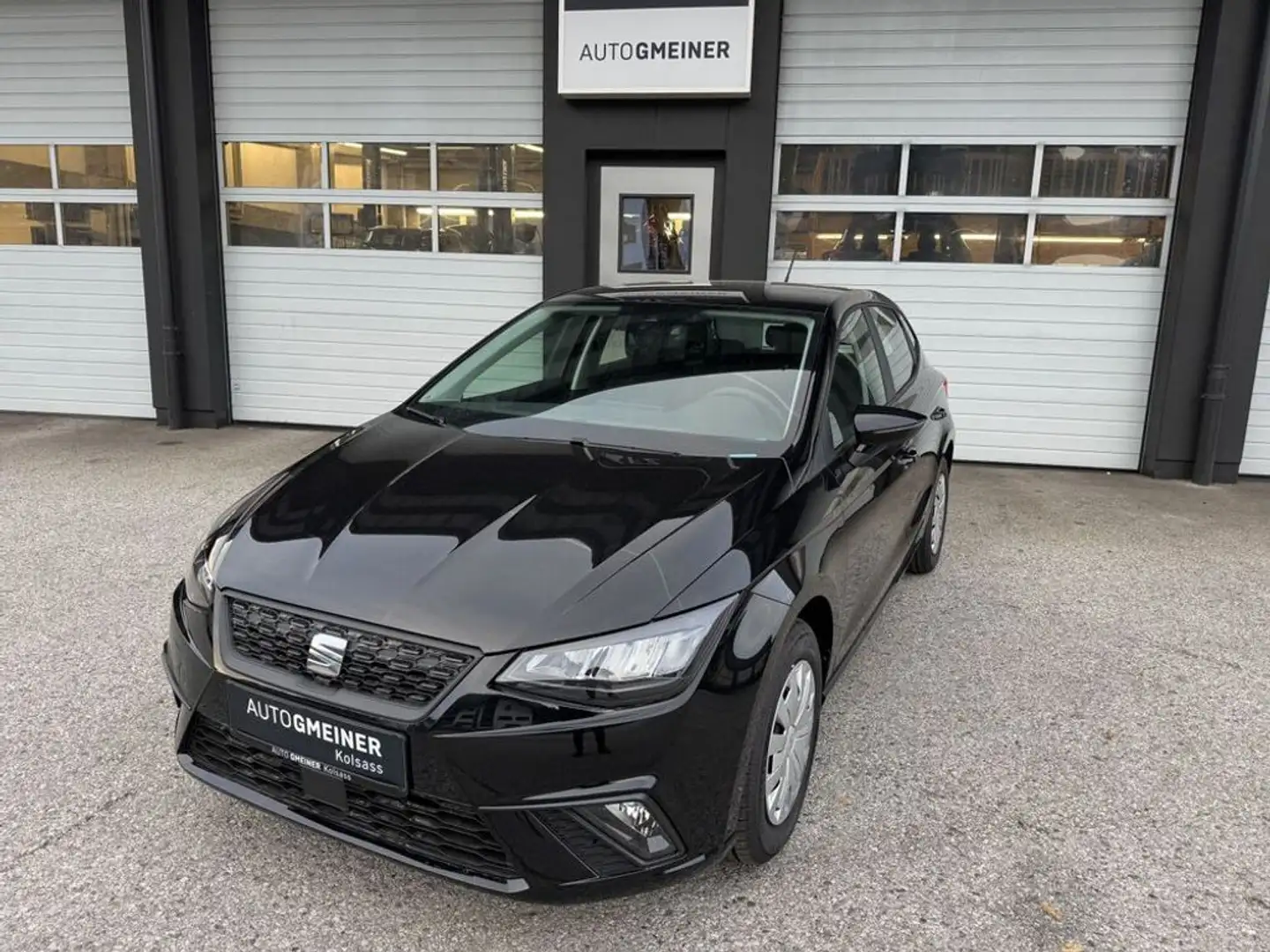 SEAT Ibiza Reference Schwarz - 1