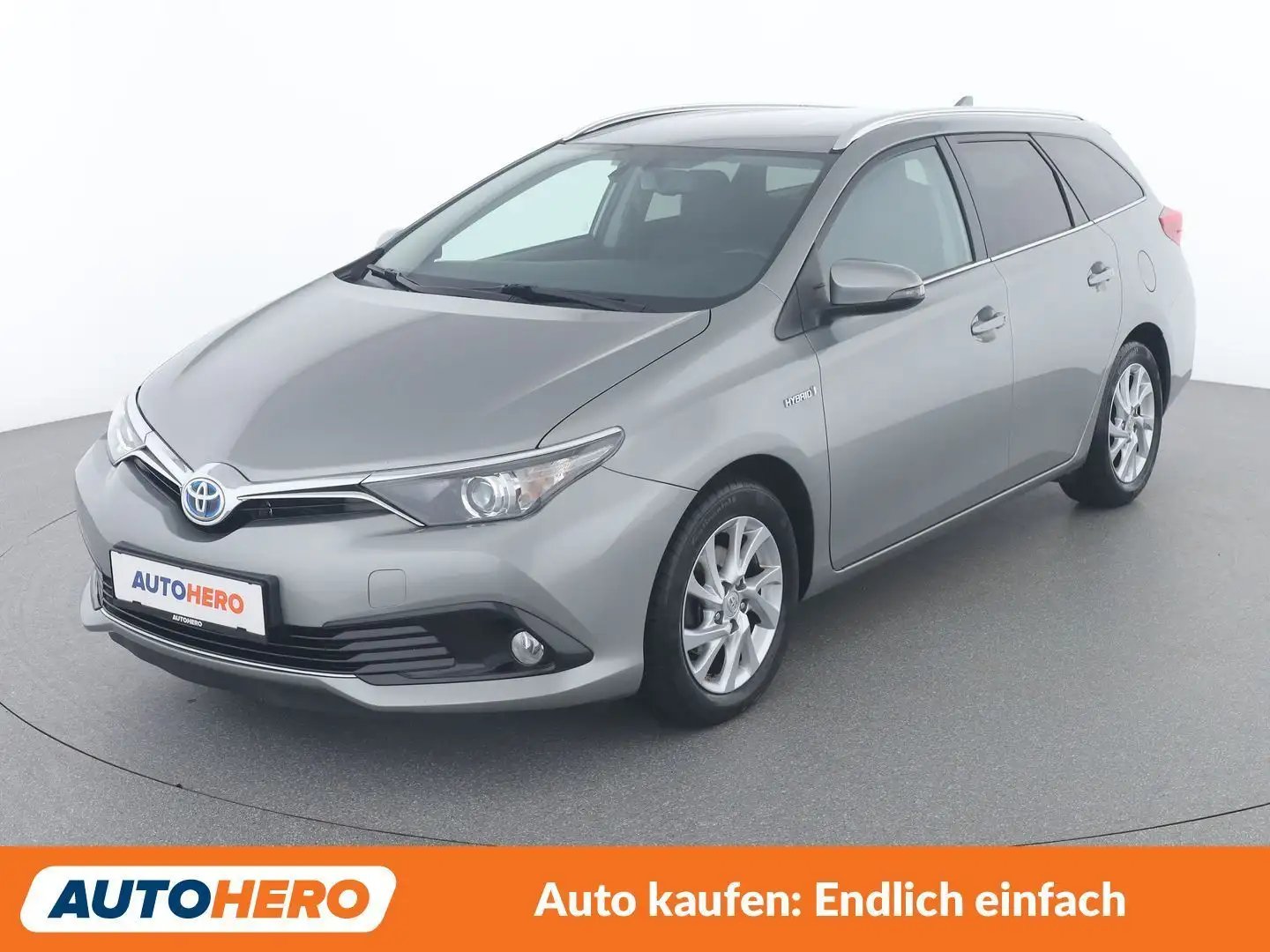 Toyota Auris 1.8 Hybrid Dynamic Grau - 1