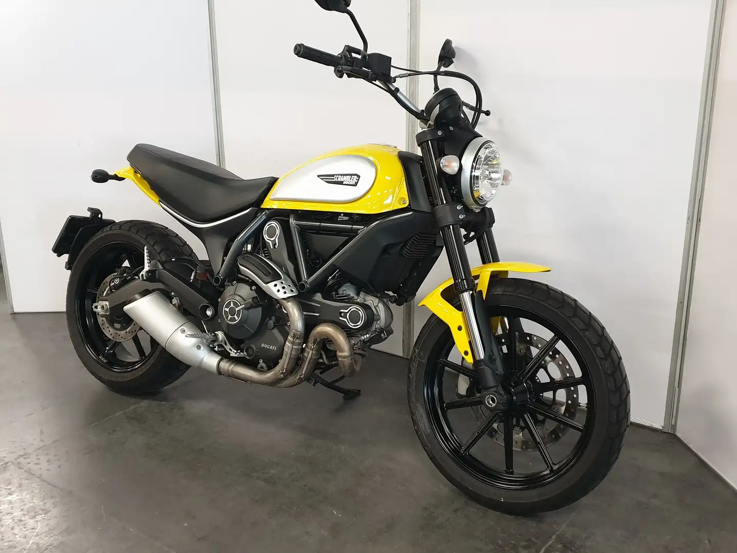 Ducati Scrambler Geel - 2