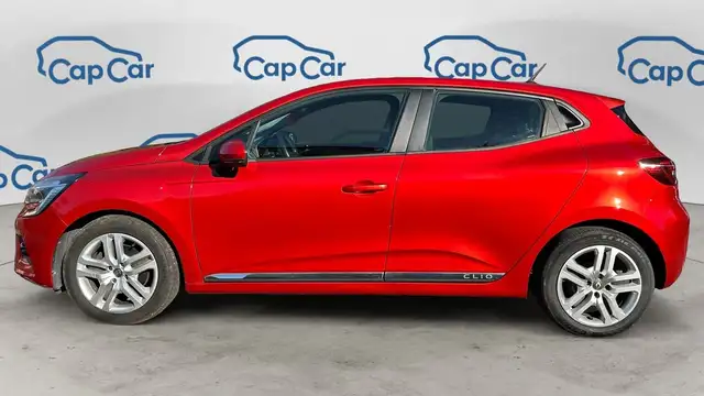 Renault Clio view 2