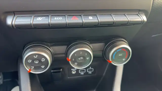 Renault Clio view 13