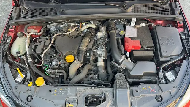 Renault Clio view 15
