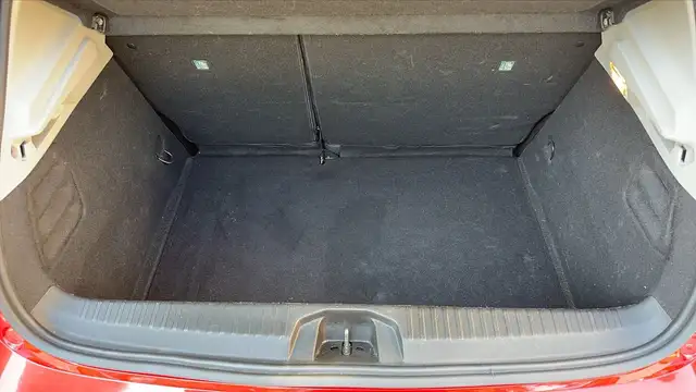 Renault Clio view 14