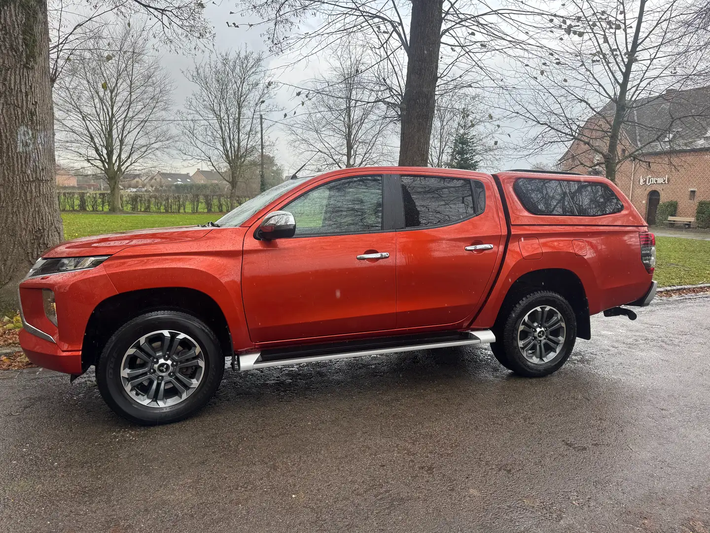 Mitsubishi L200 2.3 DI-D 4WD-II Intense Edit.One(EU6d-T) Oranje - 2