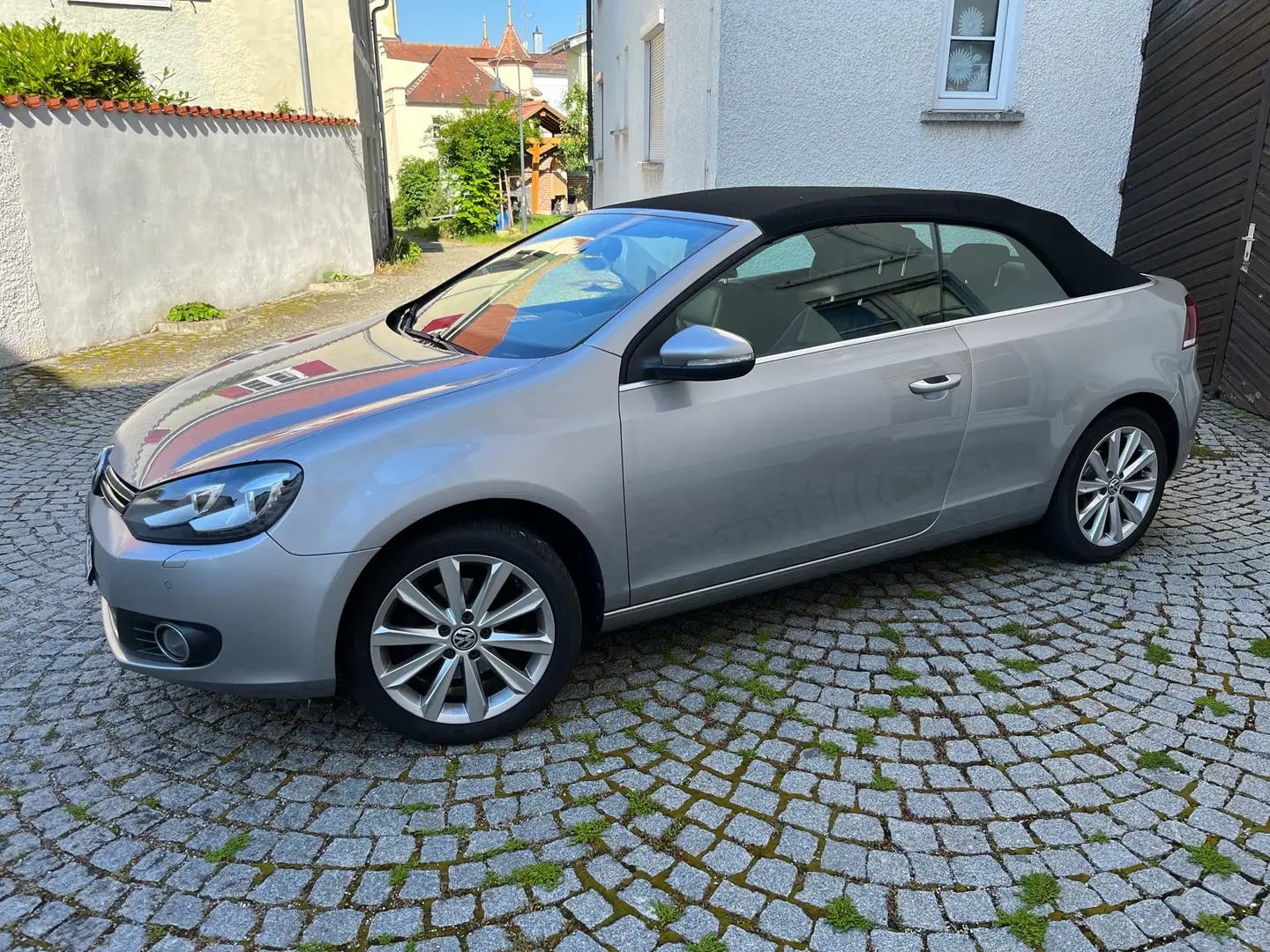 Volkswagen Golf Cabriolet Cabrio 1.6 TDI BlueMotion Technology Grau - 1