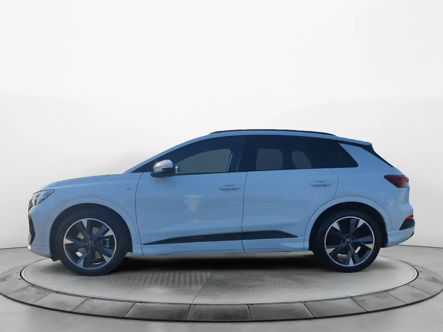 Audi Q4 e-tron 35 S-Line 2x, Matrix, Pano, CarPlay, A Wit - 2