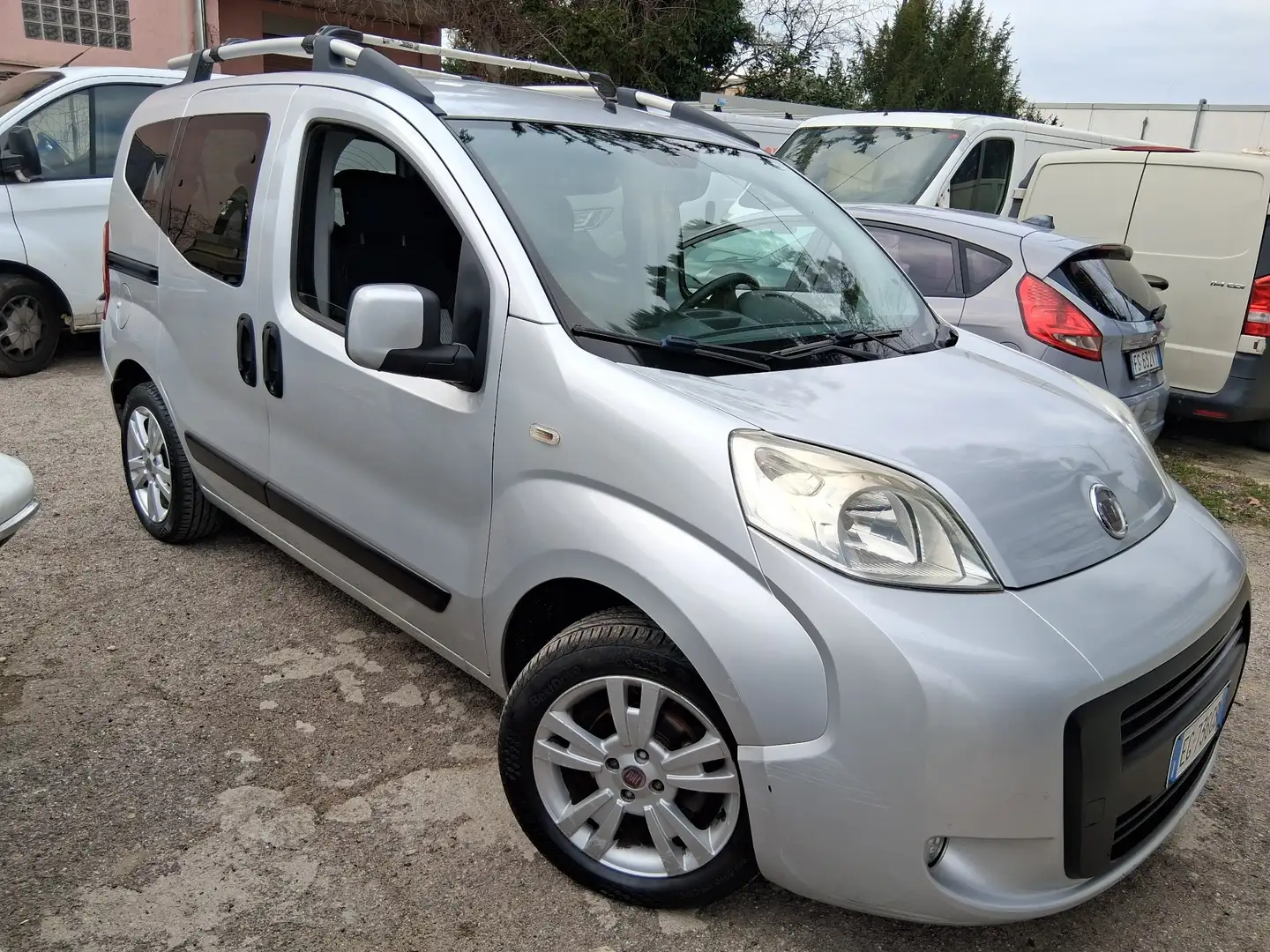 Fiat Qubo 1.4 8v natural power Dynamic 70cv - 1