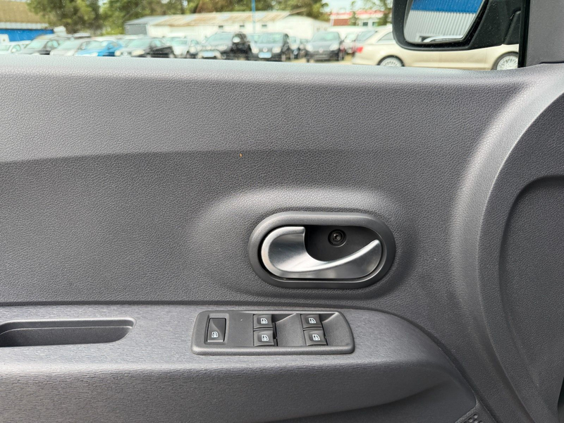 Dacia Lodgy Stepway**7 Sitzer*Tempomat*Navi*Toch** — photo 15