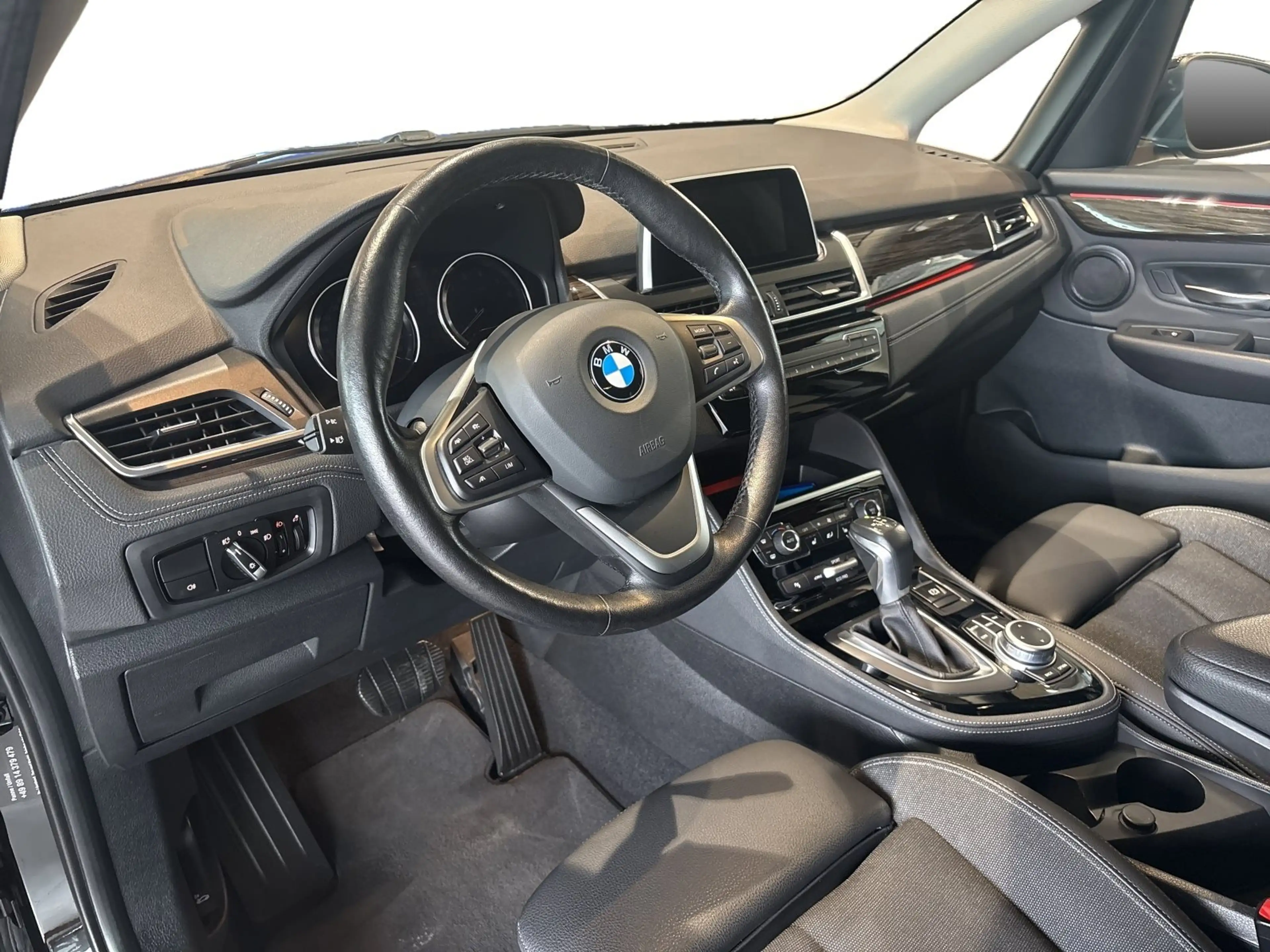 BMW 225 xe iPerformance Active Tour Sport Line — photo 12