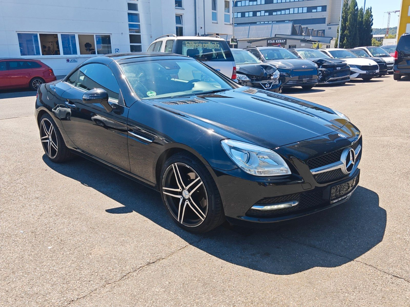 Mercedes-Benz SLK 200 Roadster BlueEfficiency — photo 2