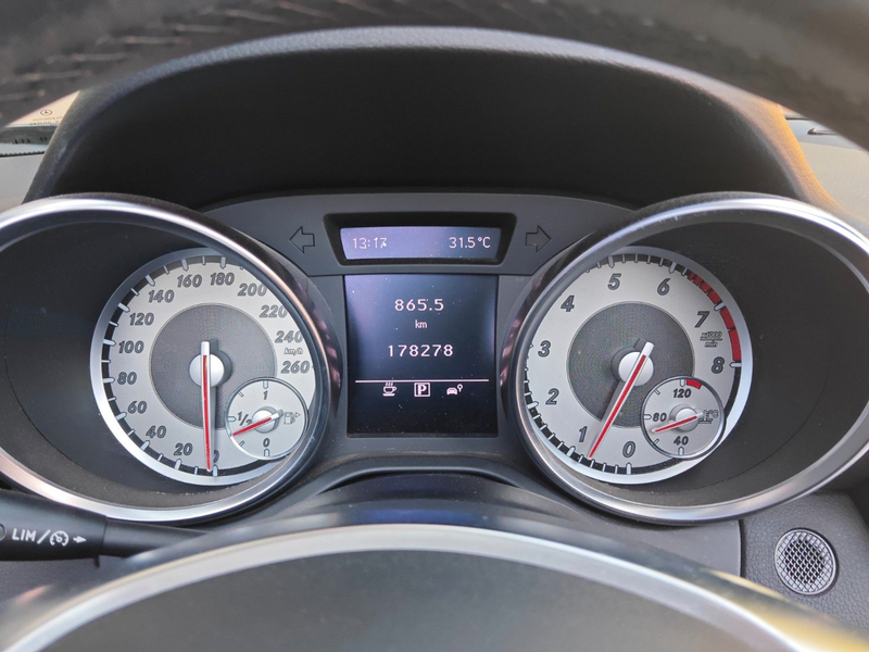 Mercedes-Benz SLK 200 Roadster BlueEfficiency — photo 11