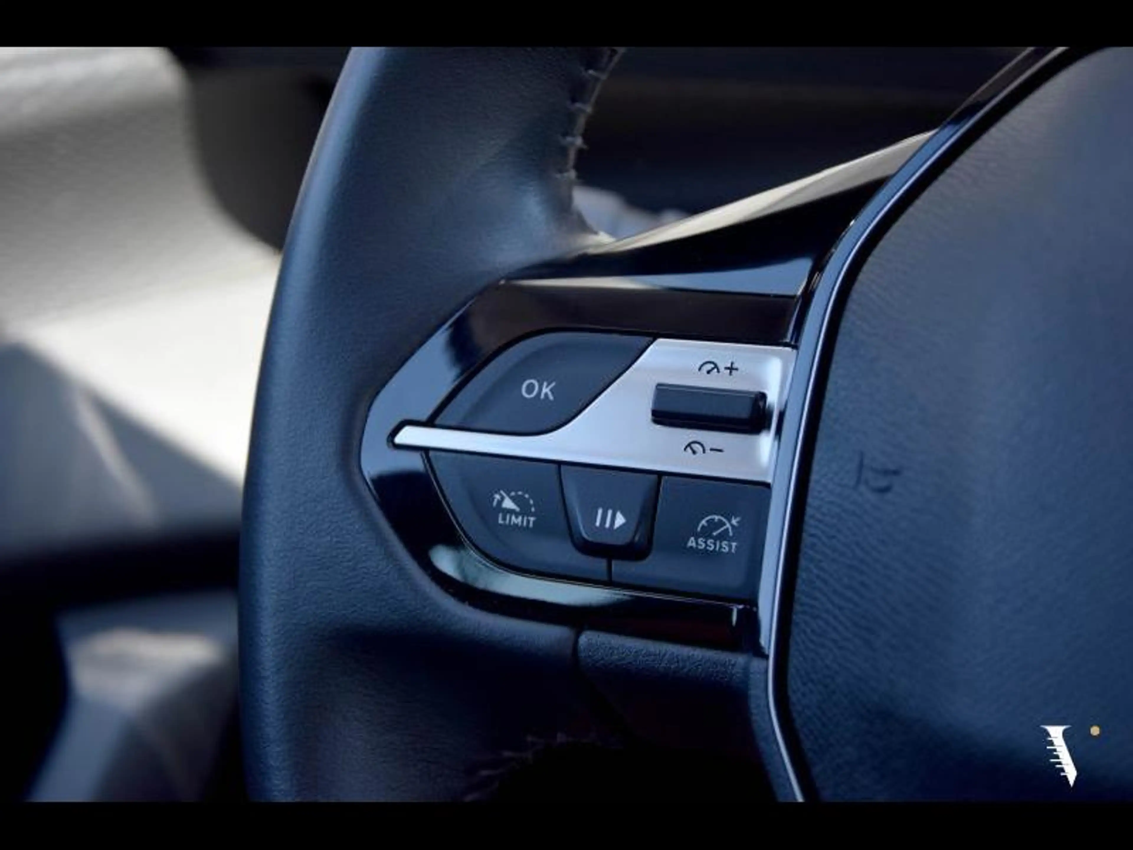 Peugeot 308 CARPLAY | CRUISE | PDC — photo 8