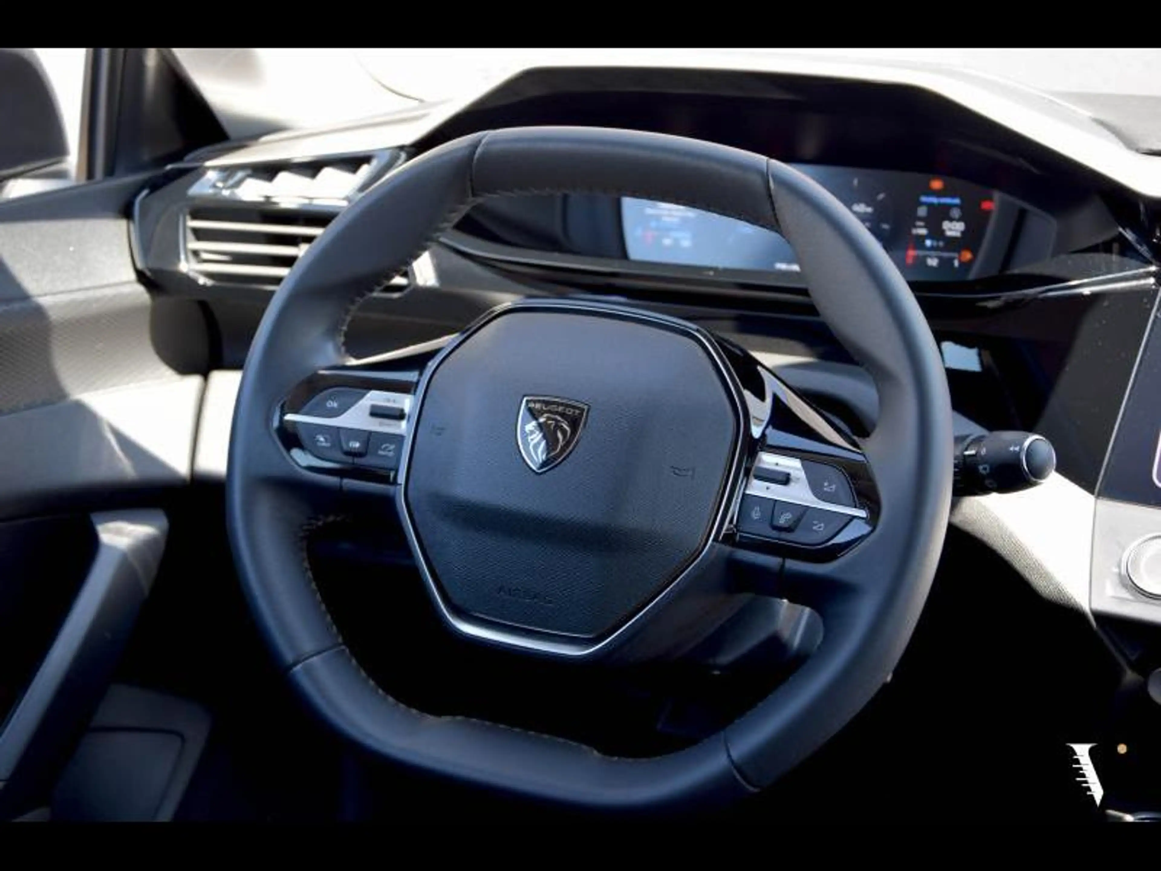 Peugeot 308 CARPLAY | CRUISE | PDC — photo 6
