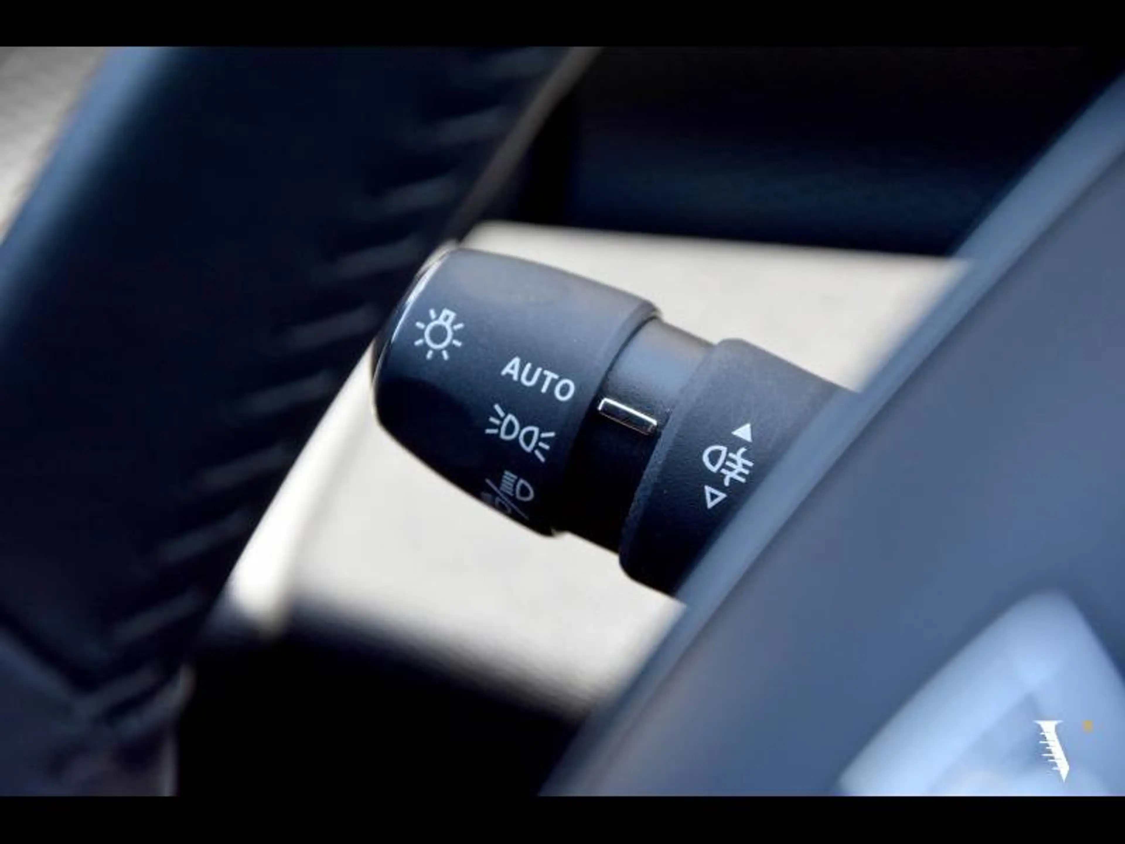 Peugeot 308 CARPLAY | CRUISE | PDC — photo 7