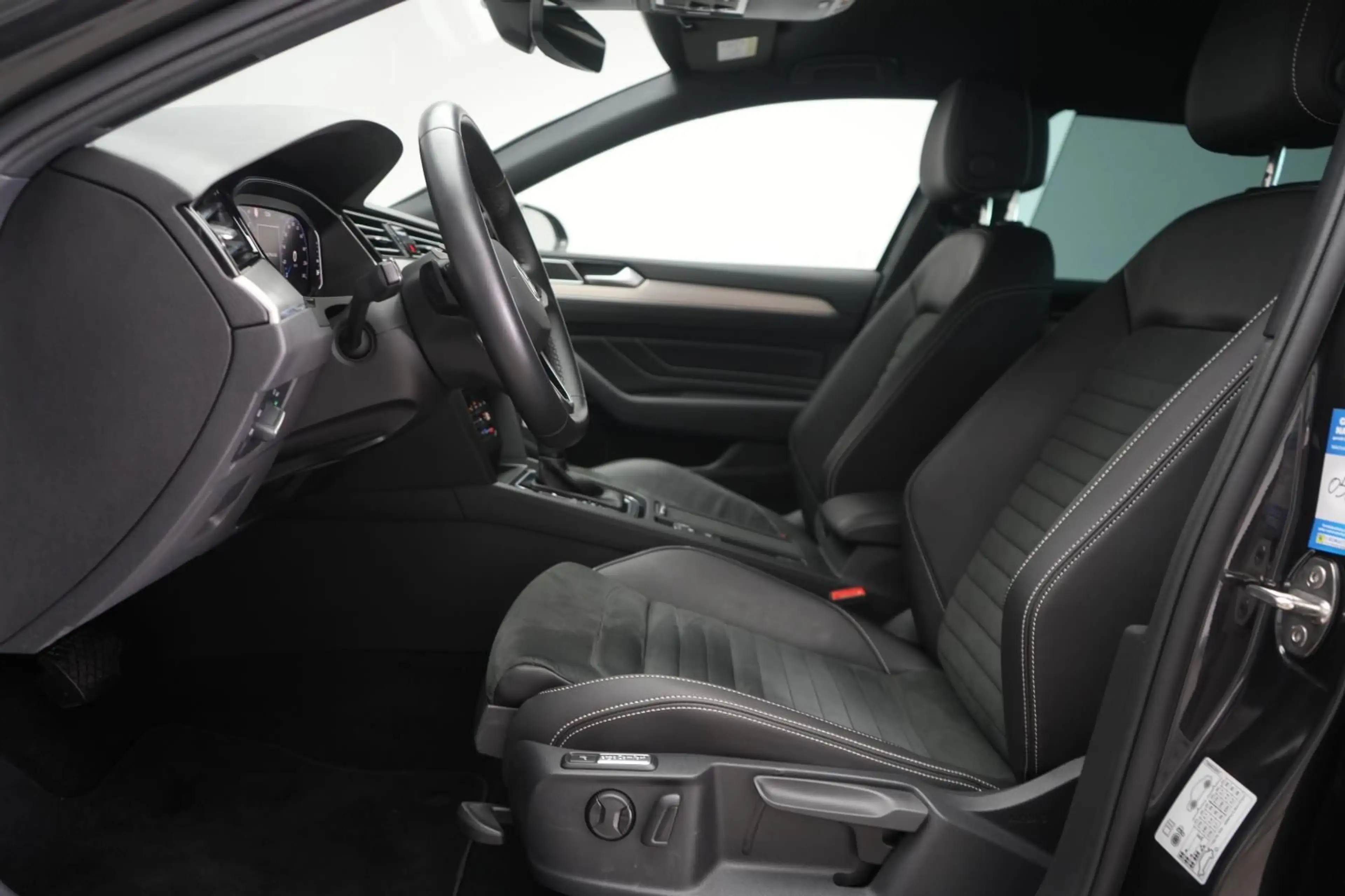 Volkswagen Passat 2.0 TDI DSG Elegance ACC/Kamera/IQlightVi — photo 13