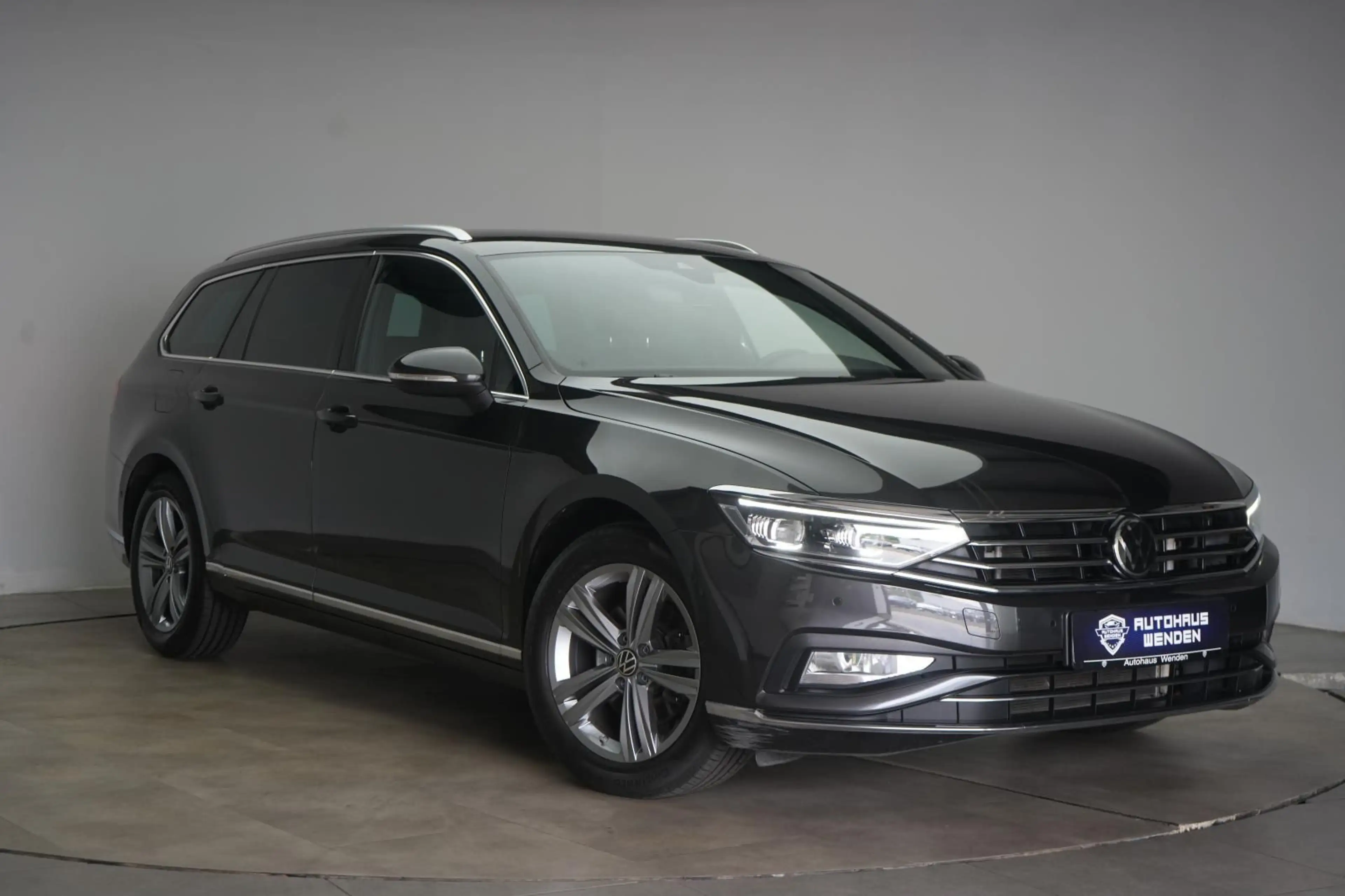 Volkswagen Passat 2.0 TDI DSG Elegance ACC/Kamera/IQlightVi — photo 2