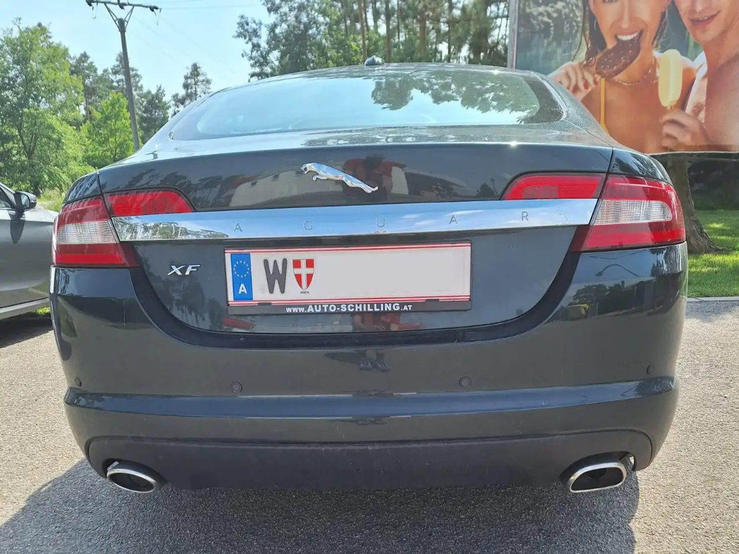Jaguar XF 3,0 Diesel Premium Luxury Groen - 2