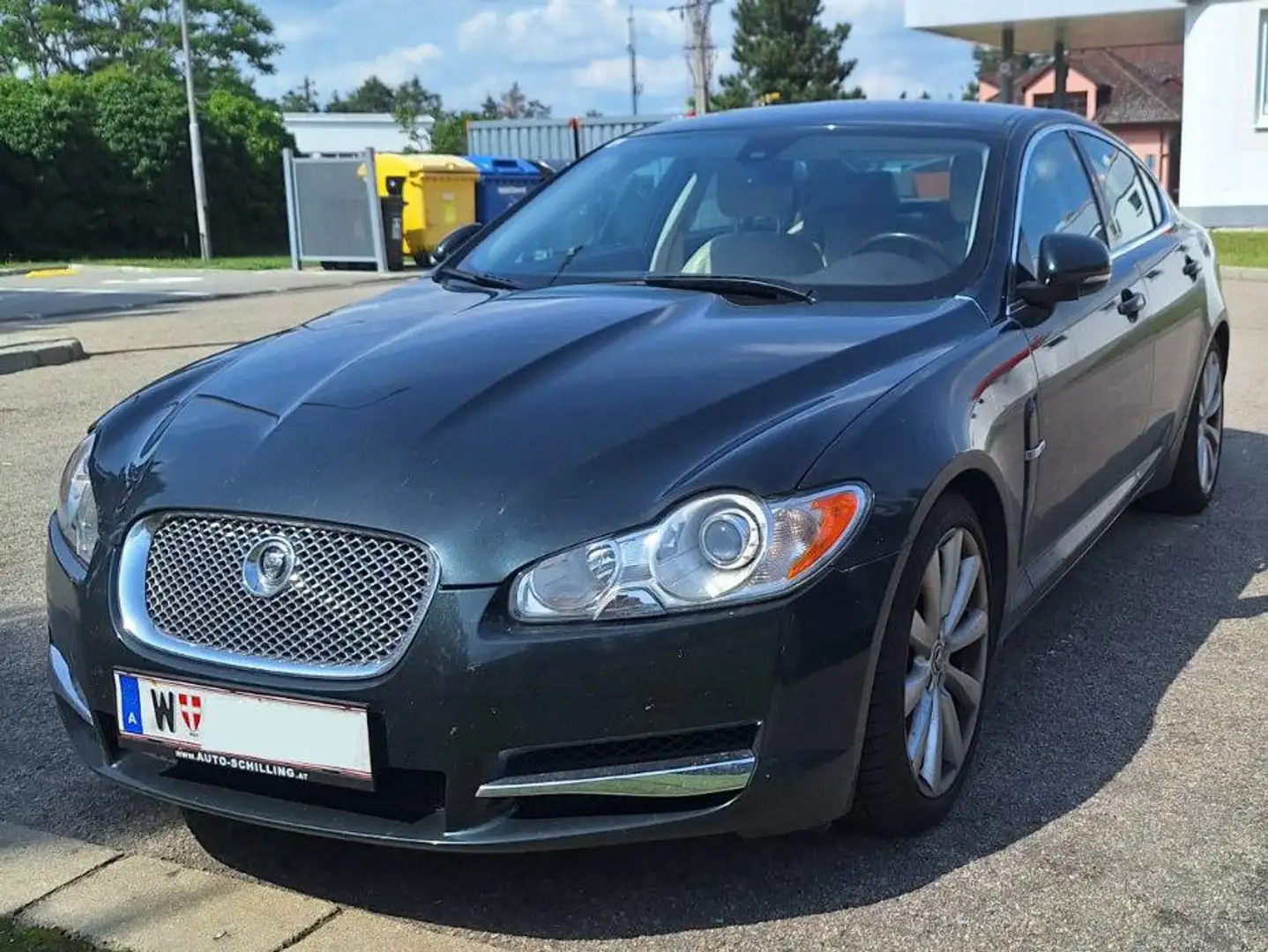 Jaguar XF 3,0 Diesel Premium Luxury Groen - 1