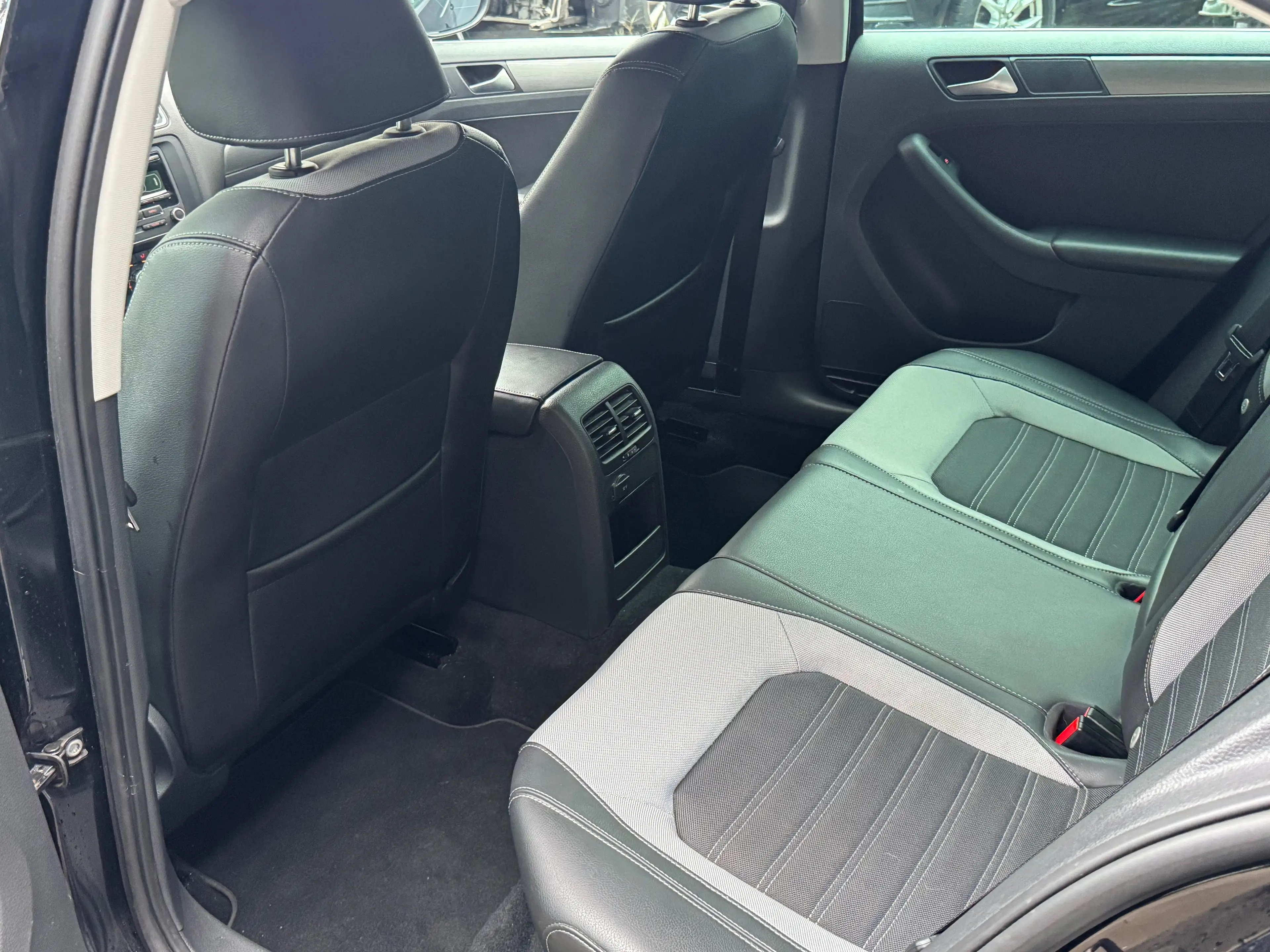 Volkswagen Jetta 1.4 TSI Comfortline Airco ZetelVerwarming — photo 11