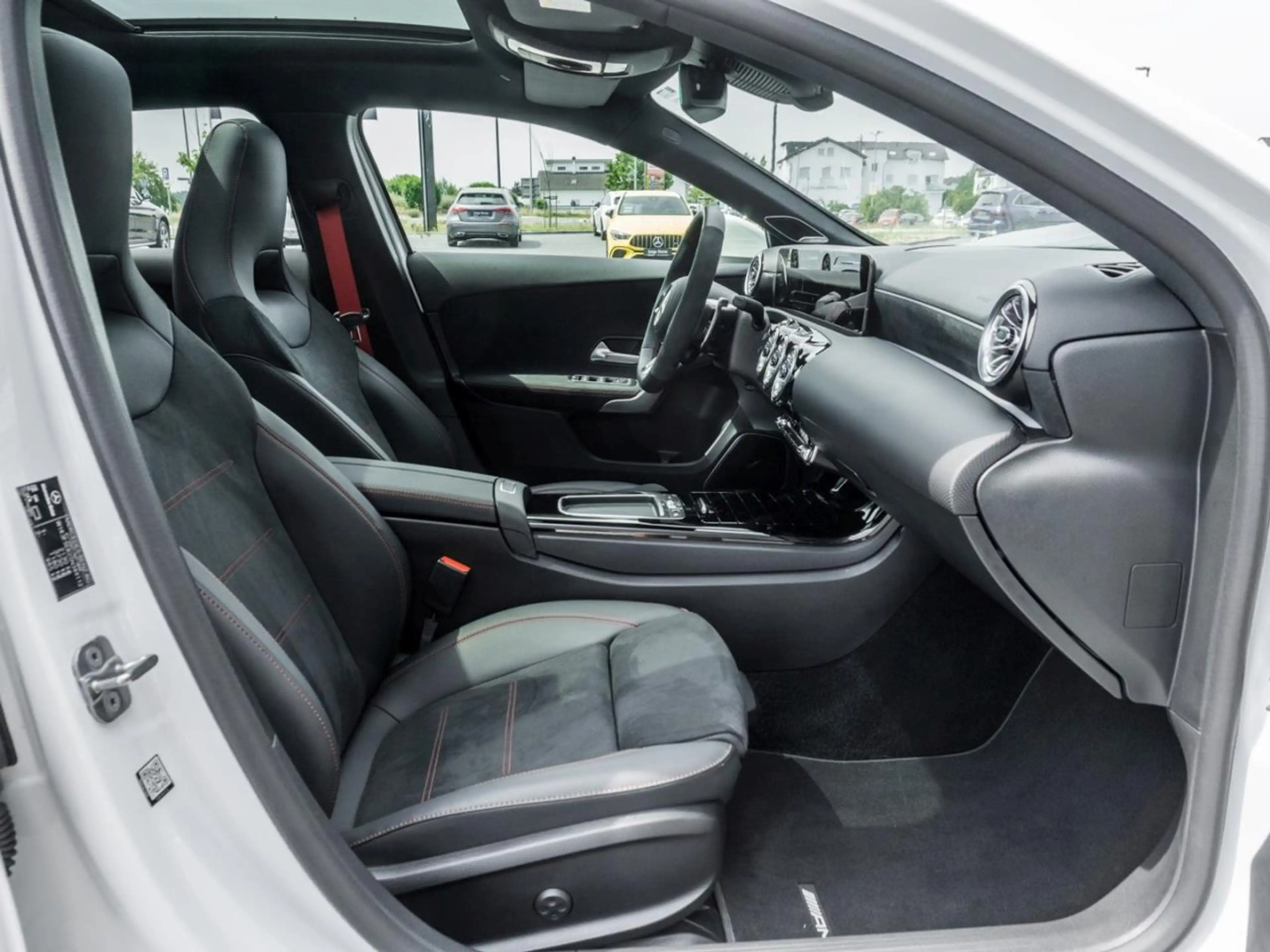 Mercedes-Benz A 45 AMG A 45 S 4M+ Panorama Burmester HeadUp Memory 360° — photo 9