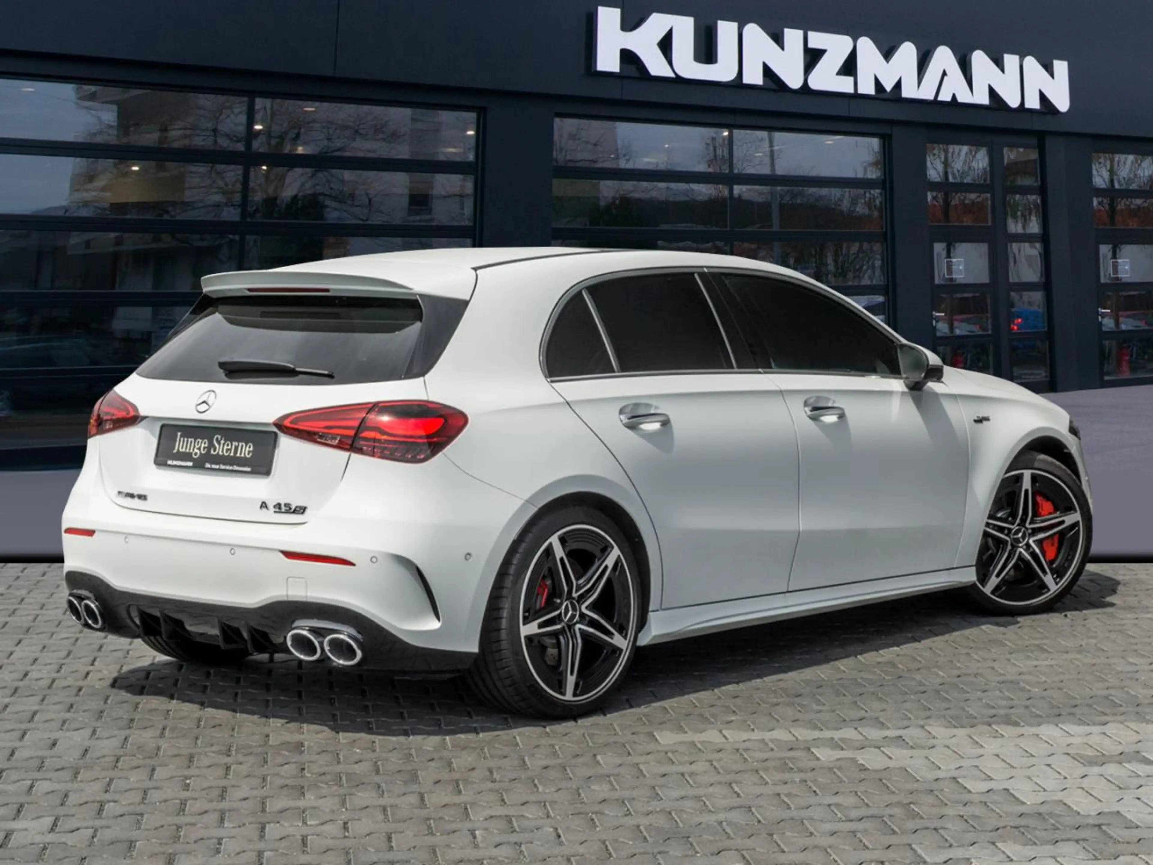 Mercedes-Benz A 45 AMG A 45 S 4M+ Panorama Burmester HeadUp Memory 360° — photo 3
