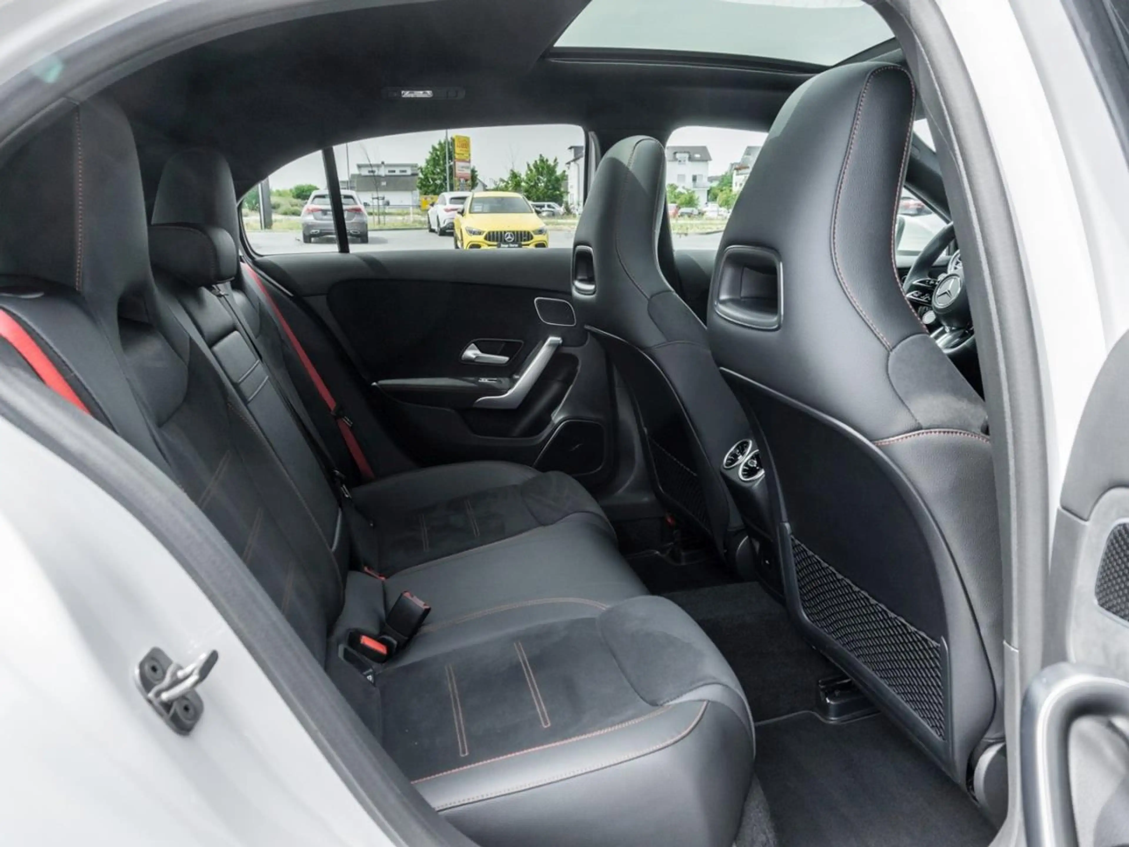 Mercedes-Benz A 45 AMG A 45 S 4M+ Panorama Burmester HeadUp Memory 360° — photo 11