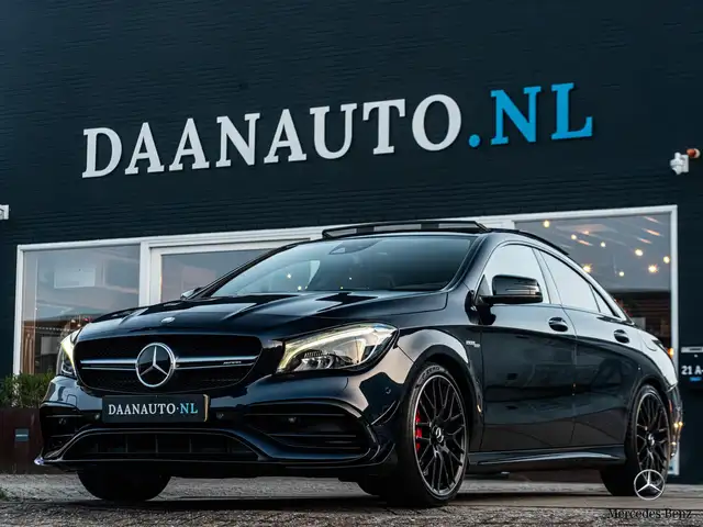 Mercedes-Benz CLA 45 AMG 4MATIC Kuipstoelen Pano Keyless AppleCP