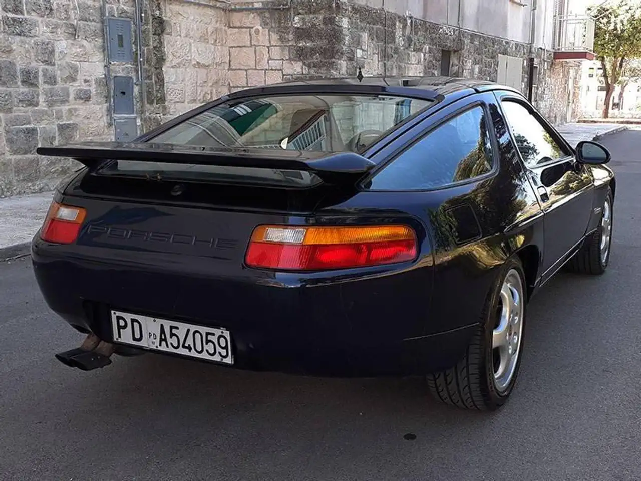 Porsche 928 5.0 GT, foto 4