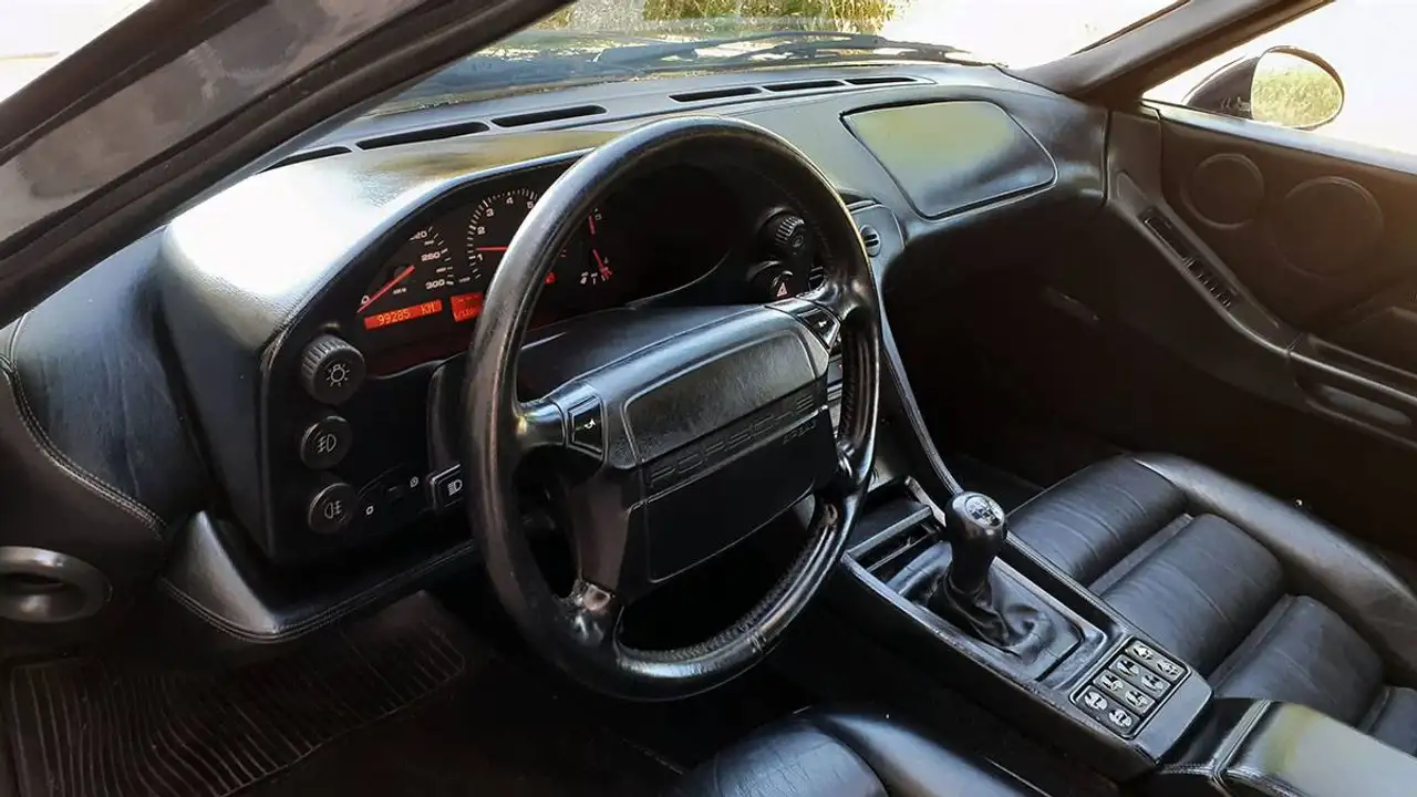 Porsche 928 5.0 GT, foto 9