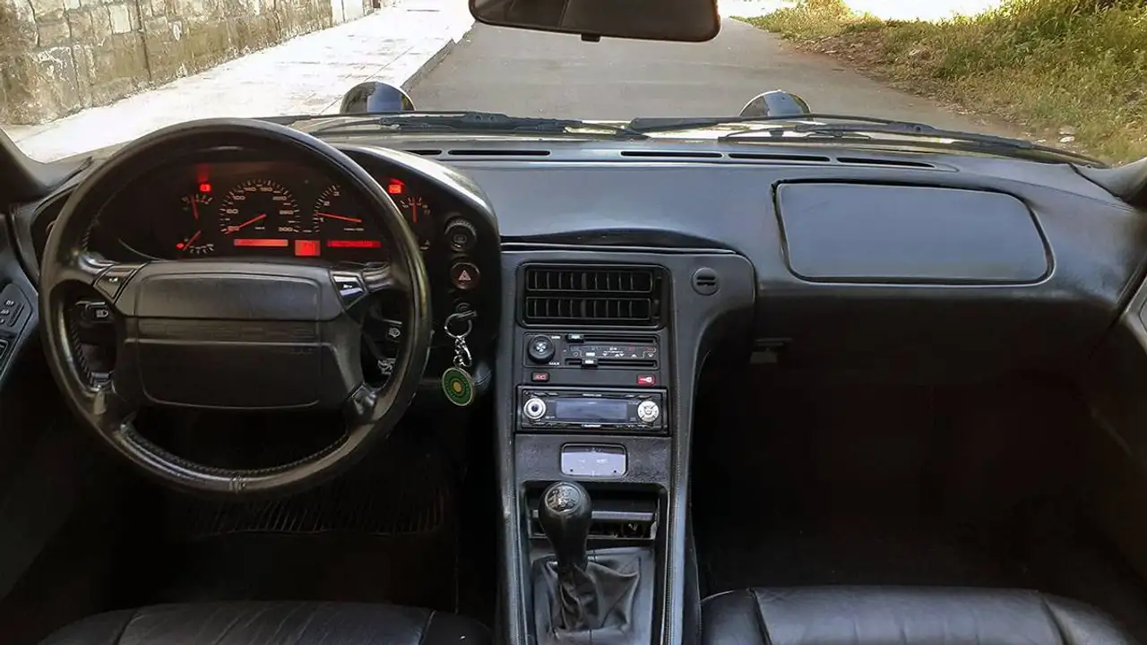 Porsche 928 5.0 GT, foto 5