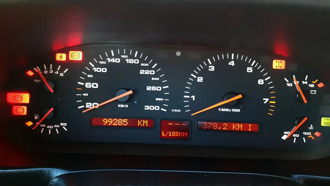 Porsche 928 5.0 GT, foto 6