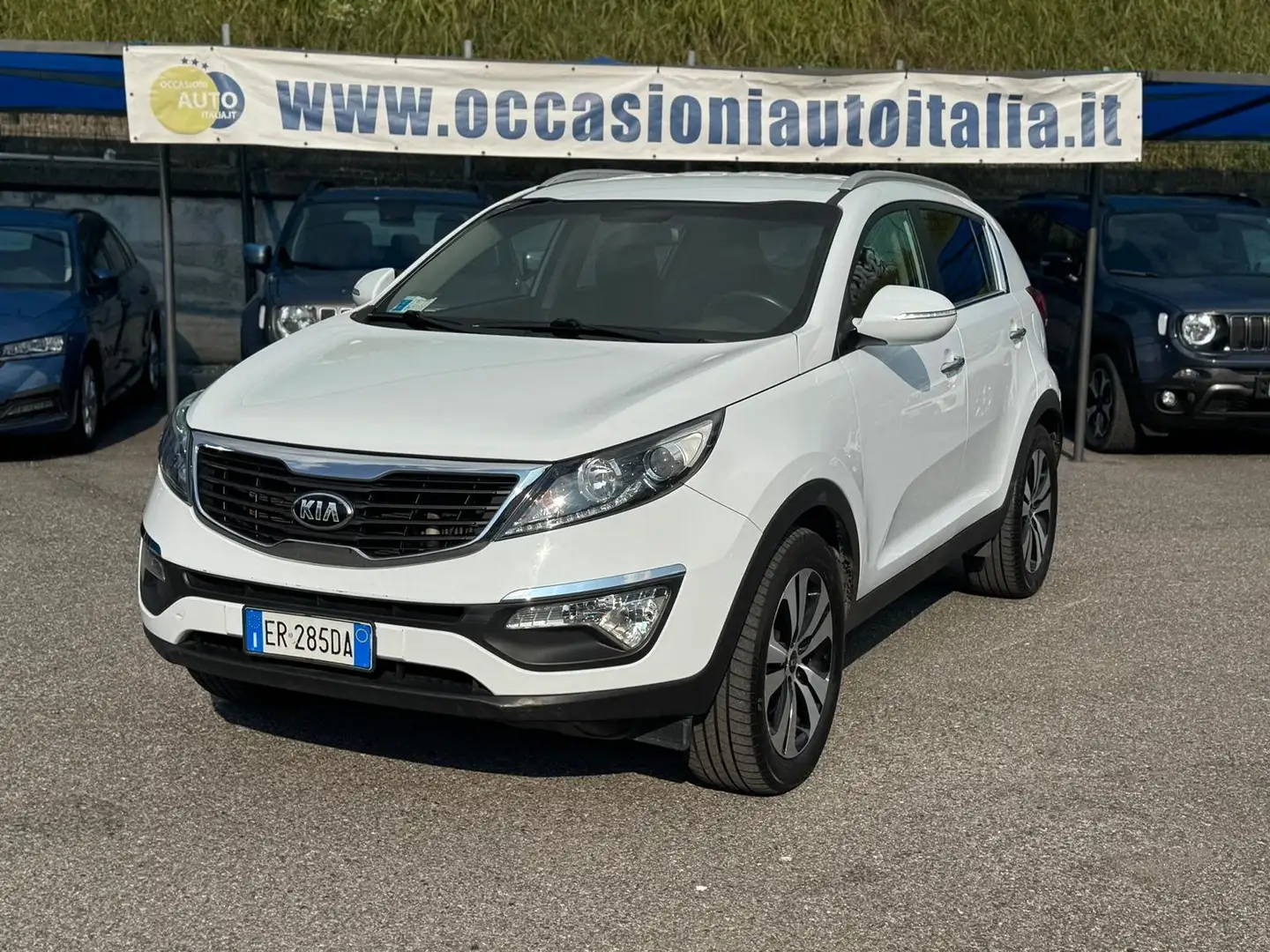 Kia Sportage 1.7 crdi Active 2wd Weiß - 1