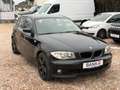BMW 118 i**TÜV NEU**Automatik Schwarz - thumbnail 3