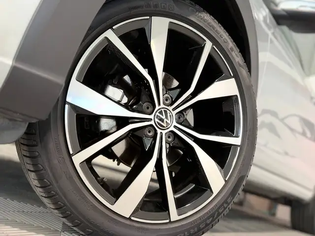 Volkswagen Taigo view 8