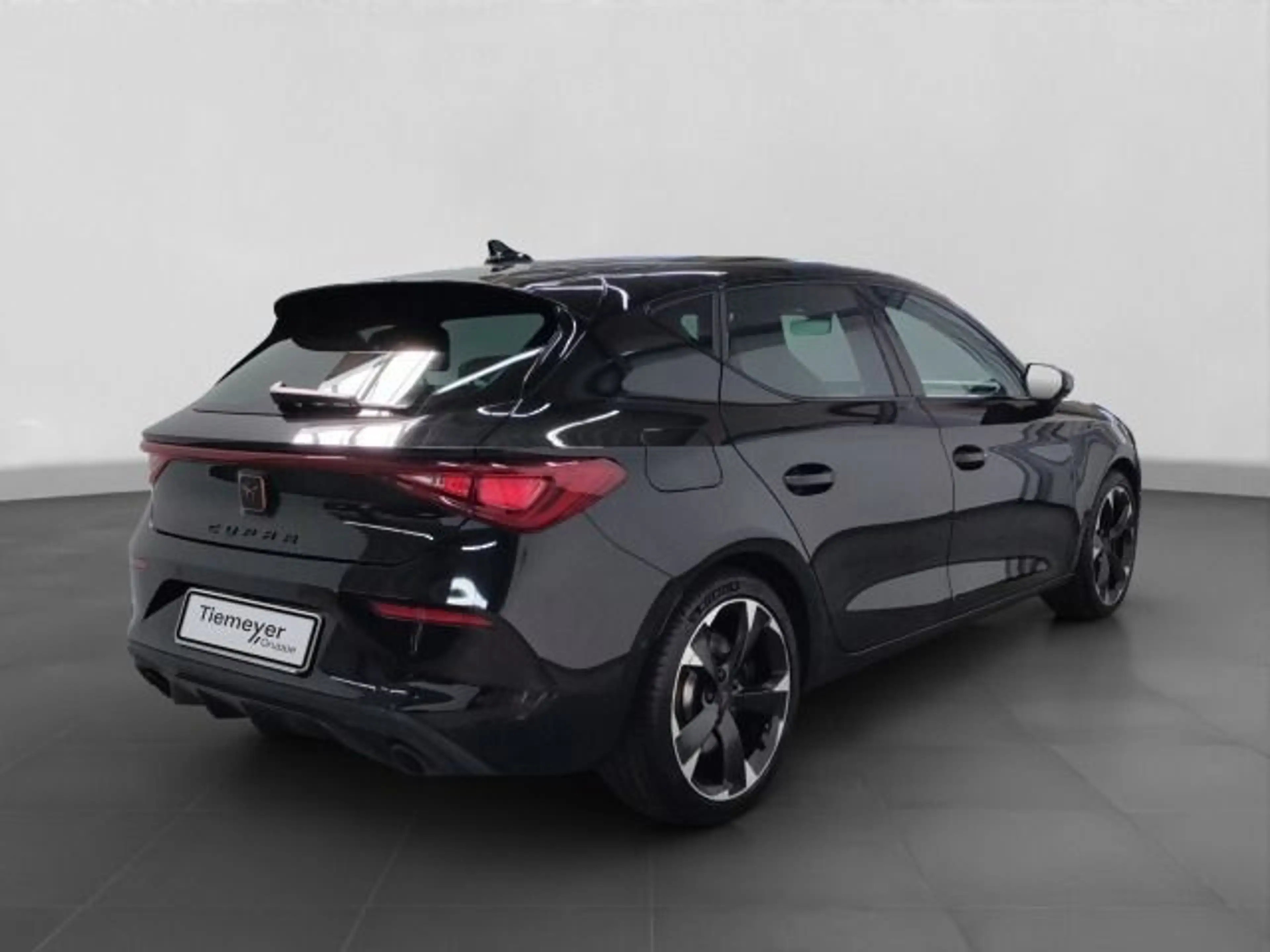 CUPRA Leon 2.0 TSI DSG KAMERA FULL-LINK PDC+ — photo 3