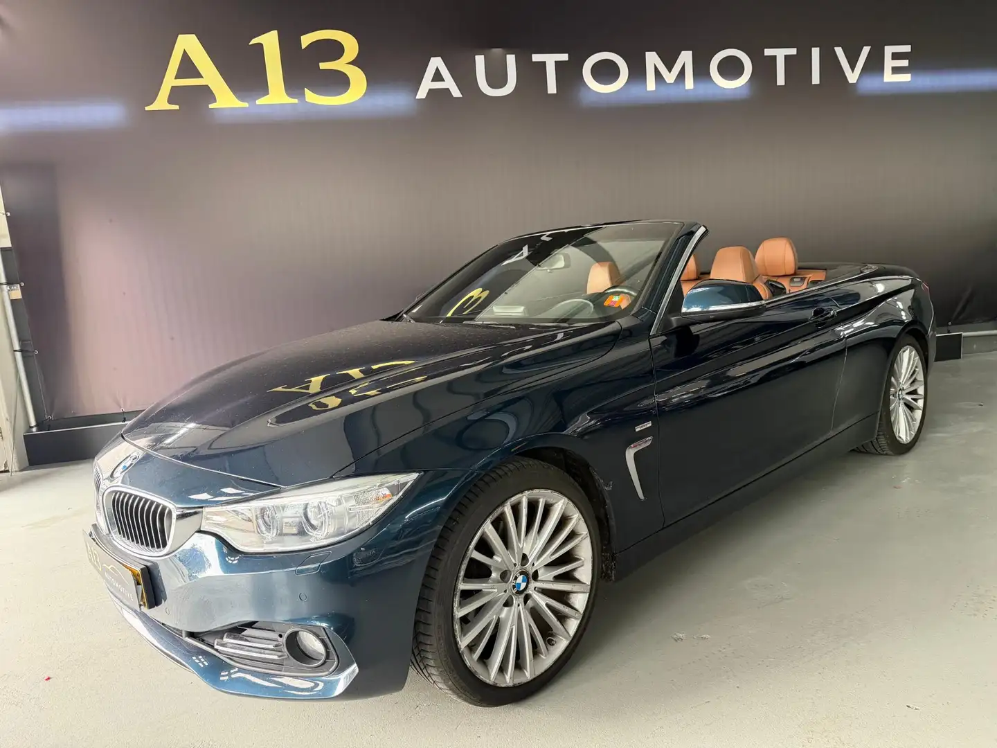 BMW 420 4-serie Cabrio 420i High Executive Blauw - 2