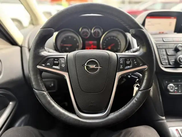 Opel Zafira view 10